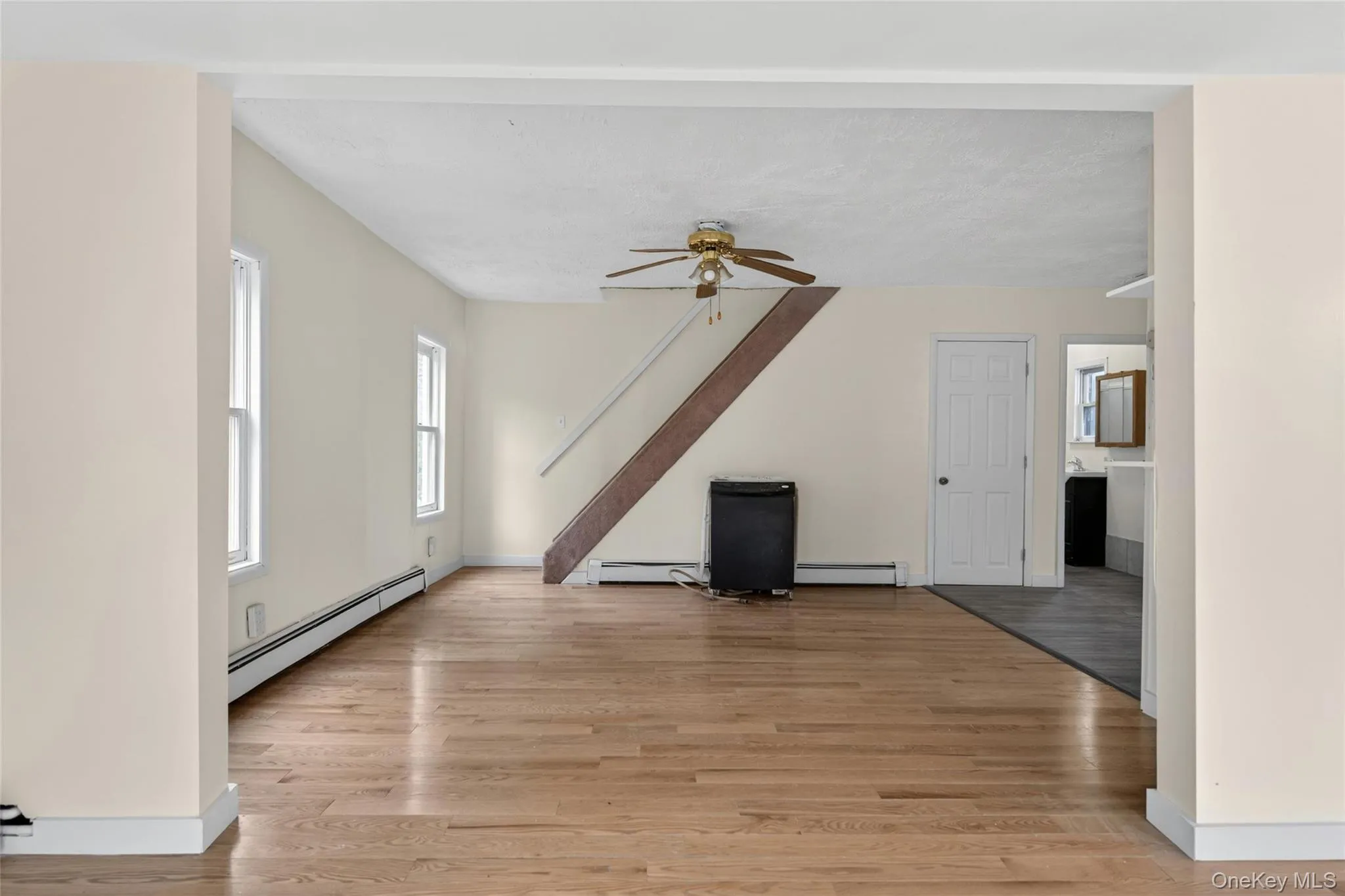 41 Rock Ridge Avenue, Thompson, NY, 2 Bedrooms Bedrooms, 5 Rooms Rooms,1 BathroomBathrooms,Residential Lease,For Rent,Rock Ridge,0,1034081 41 Rock Ridge Avenue, Thompson, NY, 2 Bedrooms Bedrooms, 5 Rooms Rooms,1 BathroomBathrooms,Residential Lease,For Rent,Rock Ridge,0,1034081