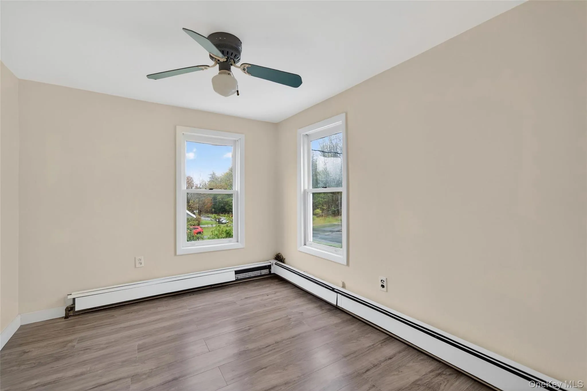 41 Rock Ridge Avenue, Thompson, NY, 2 Bedrooms Bedrooms, 5 Rooms Rooms,1 BathroomBathrooms,Residential Lease,For Rent,Rock Ridge,0,1034081 41 Rock Ridge Avenue, Thompson, NY, 2 Bedrooms Bedrooms, 5 Rooms Rooms,1 BathroomBathrooms,Residential Lease,For Rent,Rock Ridge,0,1034081