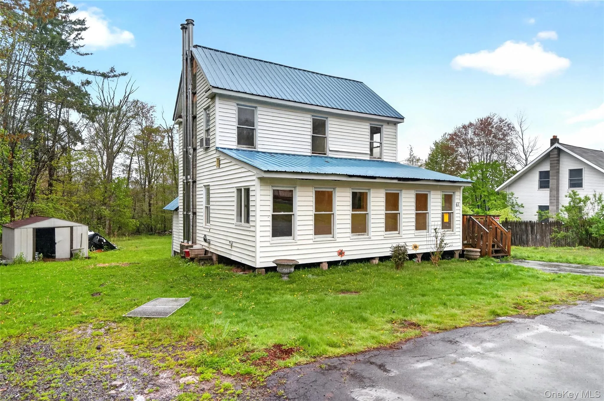 41 Rock Ridge Avenue, Thompson, NY, 2 Bedrooms Bedrooms, 5 Rooms Rooms,1 BathroomBathrooms,Residential Lease,For Rent,Rock Ridge,0,1034081 41 Rock Ridge Avenue, Thompson, NY, 2 Bedrooms Bedrooms, 5 Rooms Rooms,1 BathroomBathrooms,Residential Lease,For Rent,Rock Ridge,0,1034081