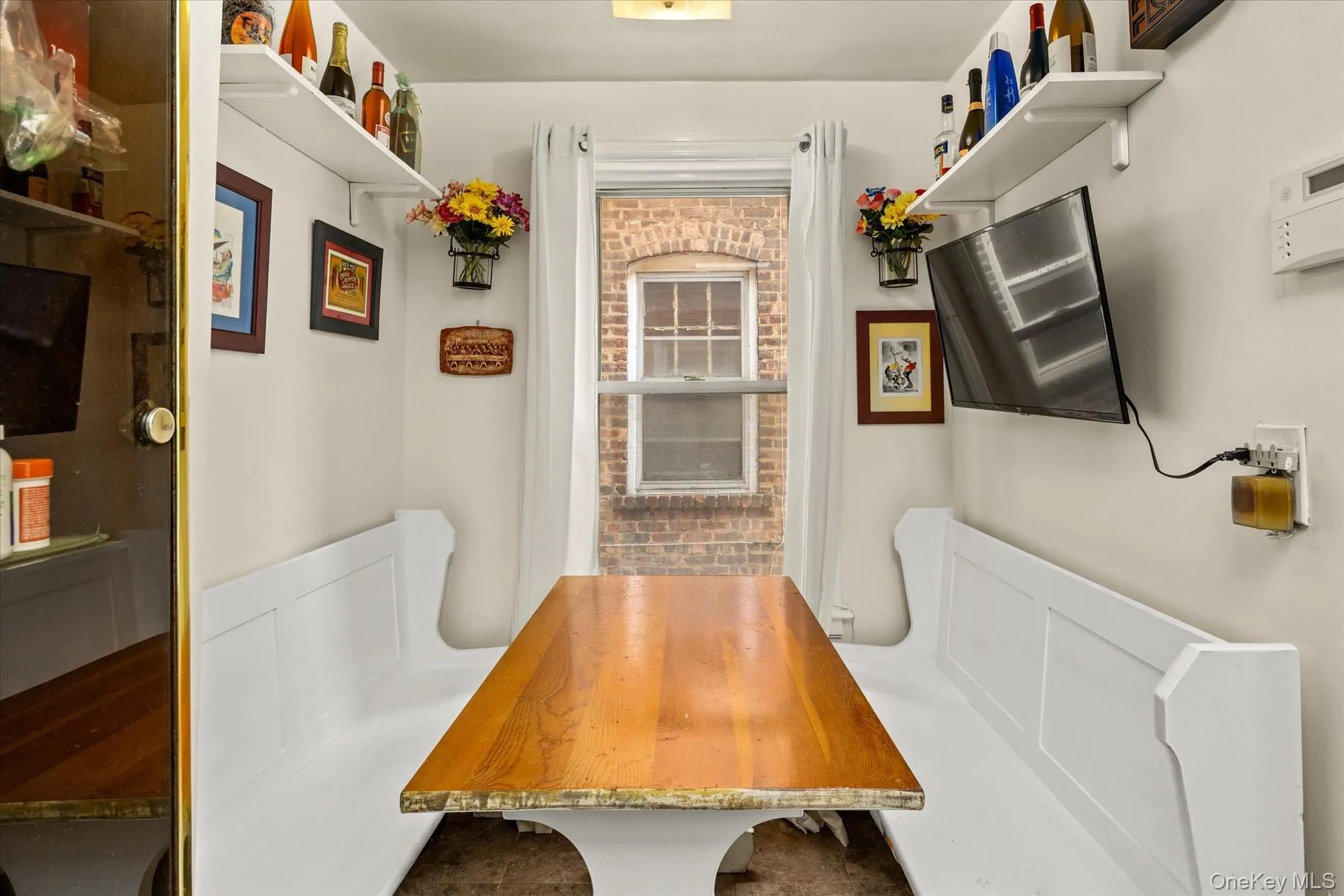 132-33 83rd Street, New York, NY, 3 Bedrooms Bedrooms, 6 Rooms Rooms,1 BathroomBathrooms,Residential,For Rent,83rd,0,1034088 132-33 83rd Street, New York, NY, 3 Bedrooms Bedrooms, 6 Rooms Rooms,1 BathroomBathrooms,Residential,For Rent,83rd,0,1034088