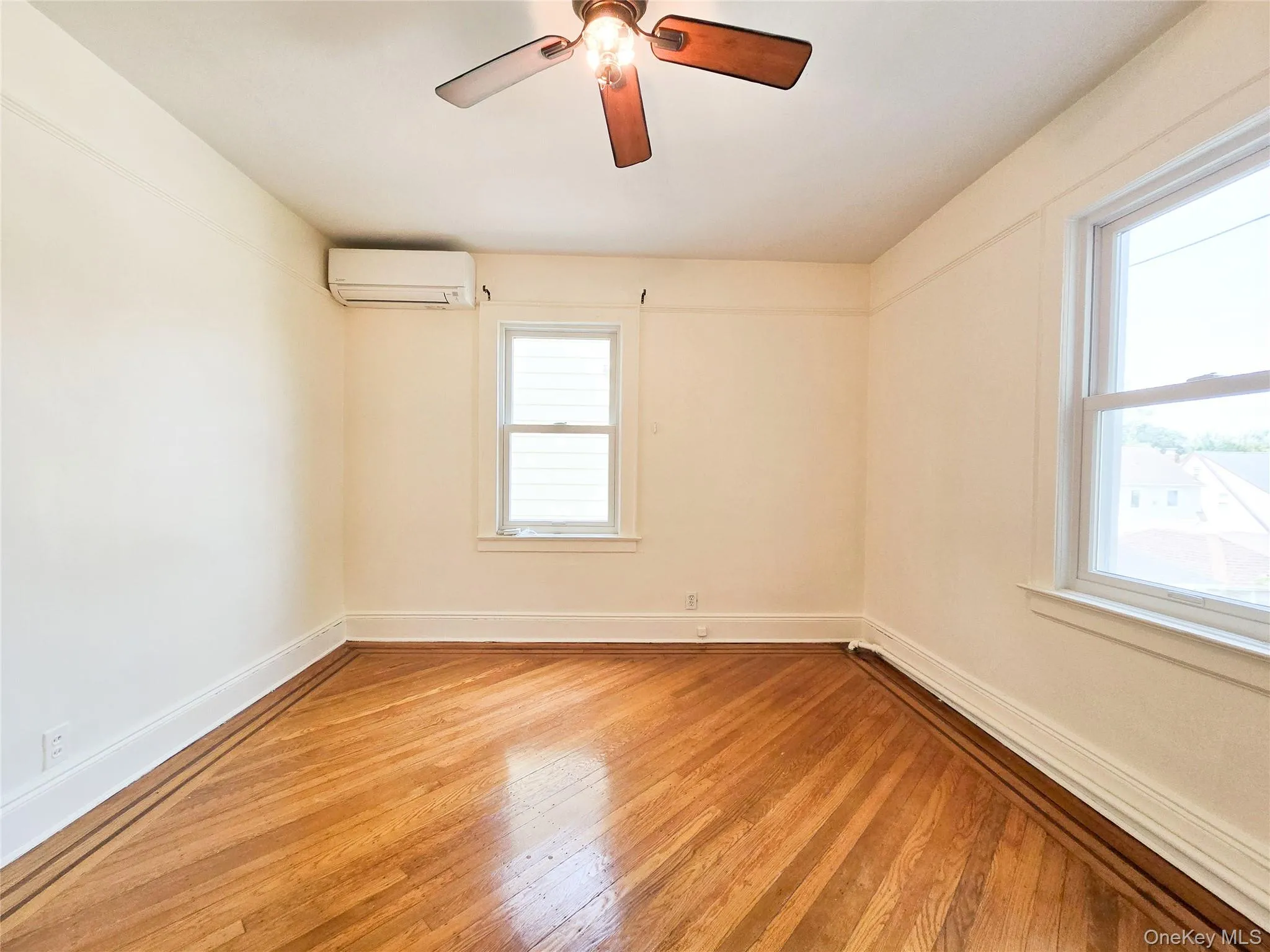 256-15 Pembroke Avenue, North Hempstead, NY, 4 Bedrooms Bedrooms, 6 Rooms Rooms,2 BathroomsBathrooms,Residential,For Rent,Pembroke,0,1034090 256-15 Pembroke Avenue, North Hempstead, NY, 4 Bedrooms Bedrooms, 6 Rooms Rooms,2 BathroomsBathrooms,Residential,For Rent,Pembroke,0,1034090