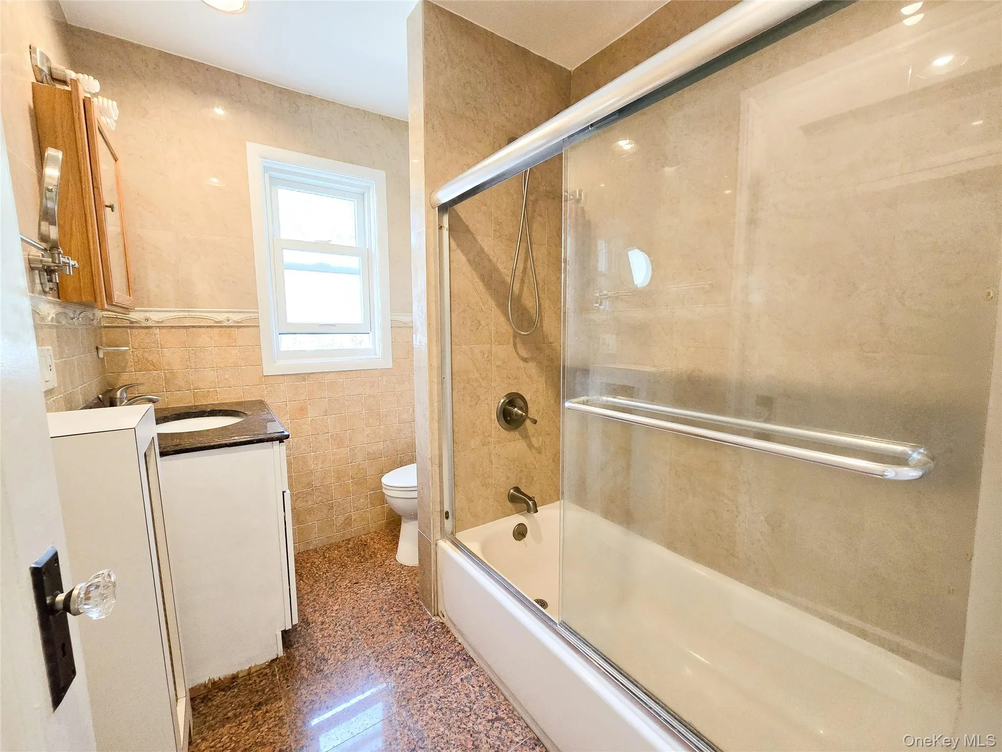 256-15 Pembroke Avenue, North Hempstead, NY, 4 Bedrooms Bedrooms, 6 Rooms Rooms,2 BathroomsBathrooms,Residential,For Rent,Pembroke,0,1034090 256-15 Pembroke Avenue, North Hempstead, NY, 4 Bedrooms Bedrooms, 6 Rooms Rooms,2 BathroomsBathrooms,Residential,For Rent,Pembroke,0,1034090