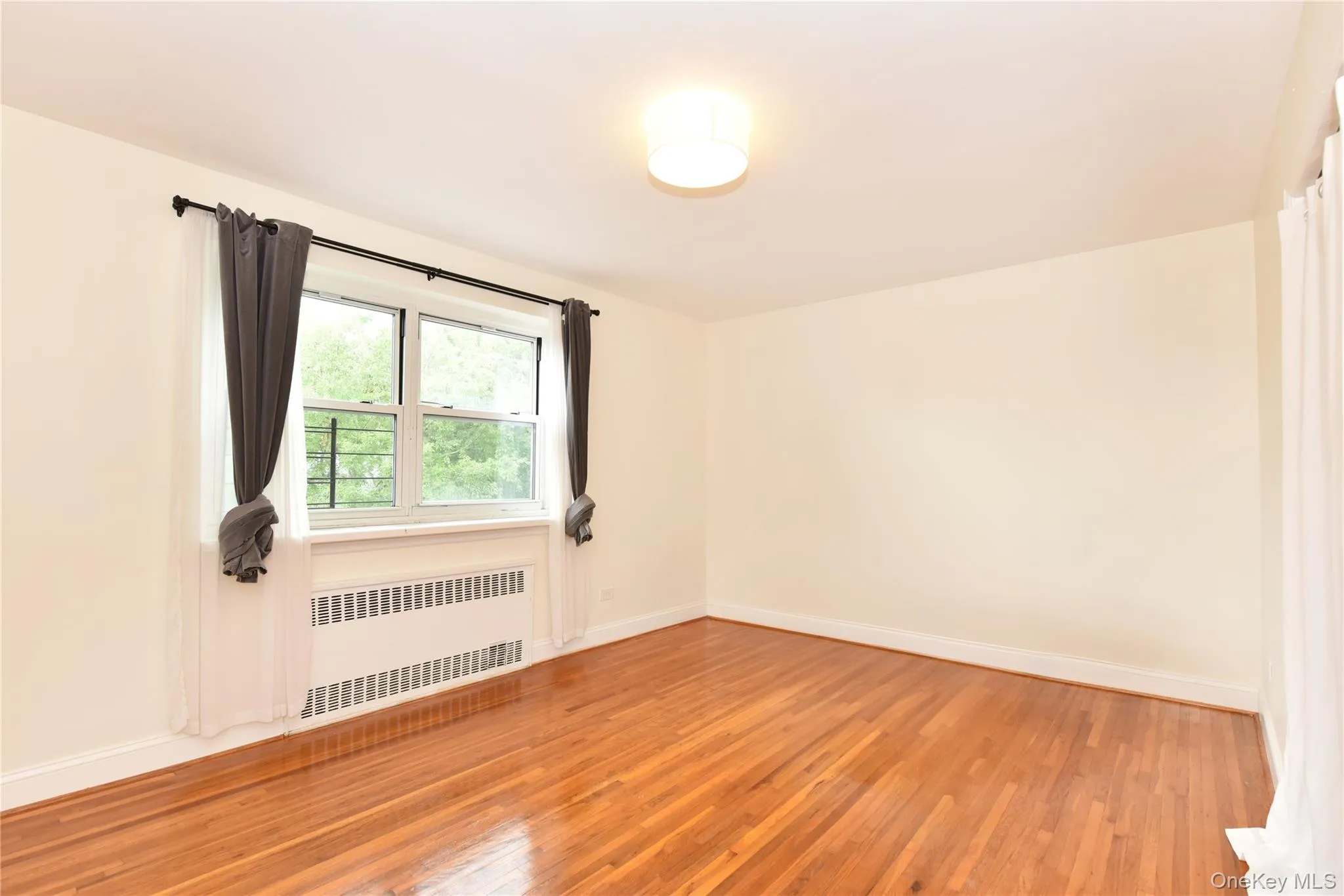 111-05 66th Avenue, New York, NY, 2 Bedrooms Bedrooms, 4 Rooms Rooms,1 BathroomBathrooms,Residential,For Rent,66th,0,1034093 111-05 66th Avenue, New York, NY, 2 Bedrooms Bedrooms, 4 Rooms Rooms,1 BathroomBathrooms,Residential,For Rent,66th,0,1034093