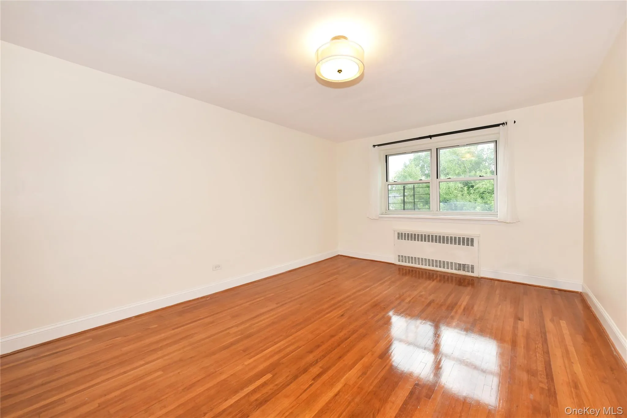 111-05 66th Avenue, New York, NY, 2 Bedrooms Bedrooms, 4 Rooms Rooms,1 BathroomBathrooms,Residential,For Rent,66th,0,1034093 111-05 66th Avenue, New York, NY, 2 Bedrooms Bedrooms, 4 Rooms Rooms,1 BathroomBathrooms,Residential,For Rent,66th,0,1034093