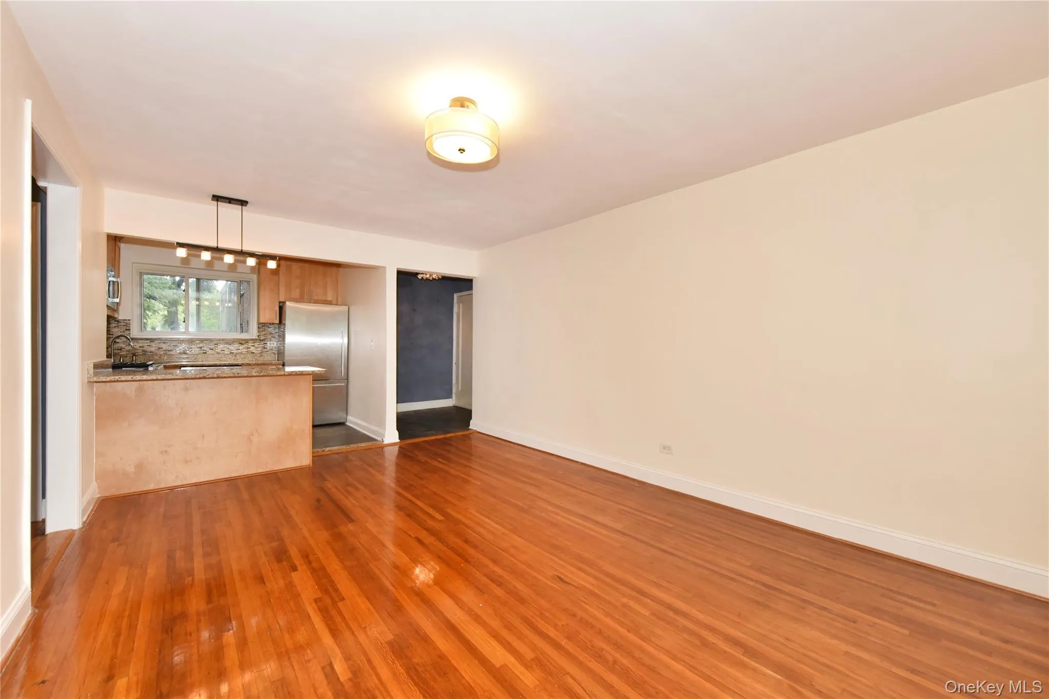 111-05 66th Avenue, New York, NY, 2 Bedrooms Bedrooms, 4 Rooms Rooms,1 BathroomBathrooms,Residential,For Rent,66th,0,1034093 111-05 66th Avenue, New York, NY, 2 Bedrooms Bedrooms, 4 Rooms Rooms,1 BathroomBathrooms,Residential,For Rent,66th,0,1034093