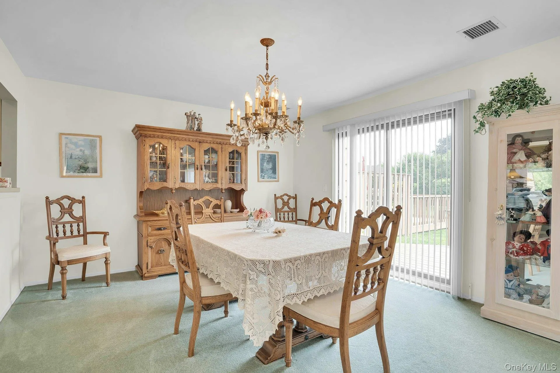 121 Scarlett Drive, Smithtown, NY, 2 Bedrooms Bedrooms, 5 Rooms Rooms,2 BathroomsBathrooms,Residential,For Rent,Scarlett,0,1034098 121 Scarlett Drive, Smithtown, NY, 2 Bedrooms Bedrooms, 5 Rooms Rooms,2 BathroomsBathrooms,Residential,For Rent,Scarlett,0,1034098