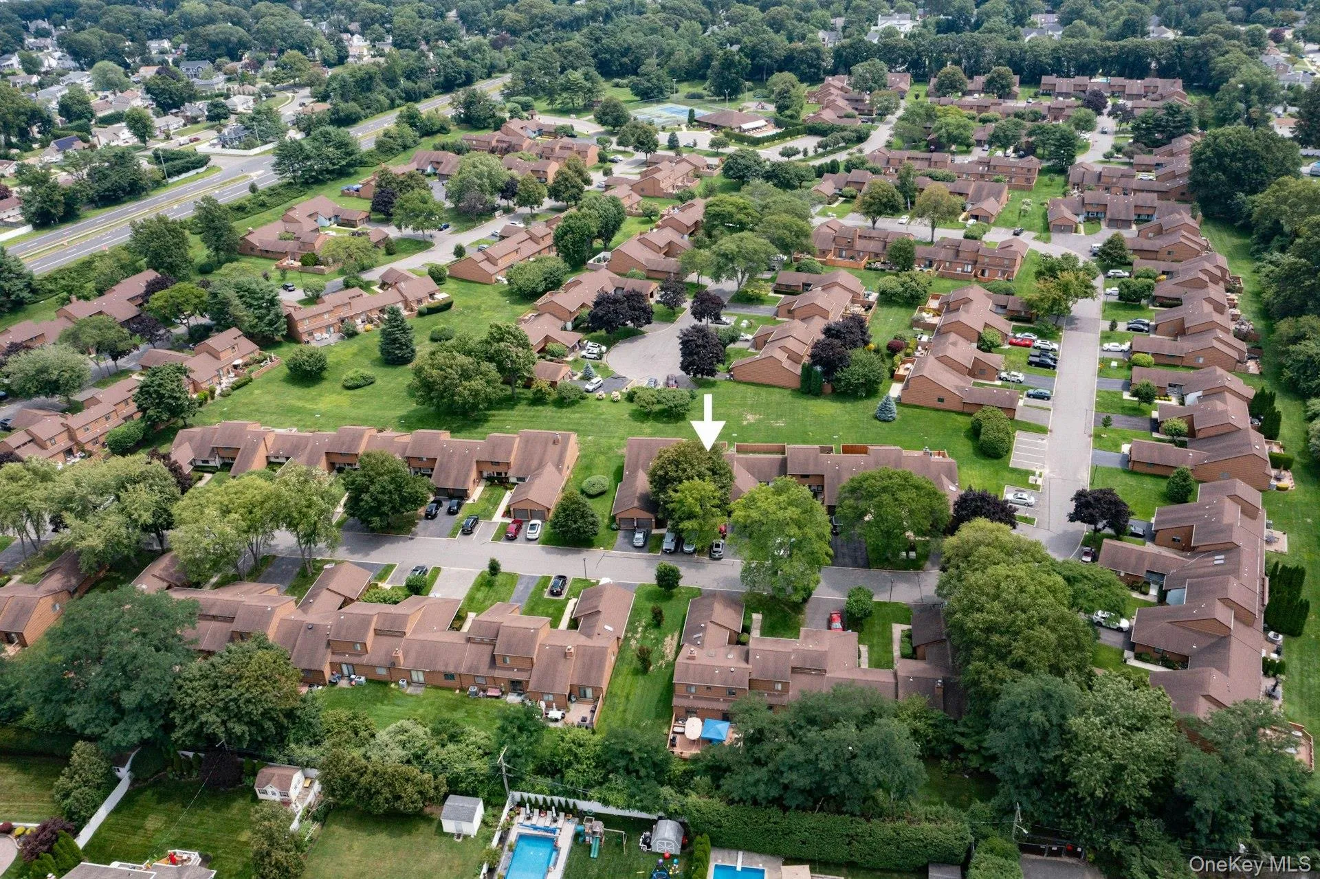 121 Scarlett Drive, Smithtown, NY, 2 Bedrooms Bedrooms, 5 Rooms Rooms,2 BathroomsBathrooms,Residential,For Rent,Scarlett,0,1034098 121 Scarlett Drive, Smithtown, NY, 2 Bedrooms Bedrooms, 5 Rooms Rooms,2 BathroomsBathrooms,Residential,For Rent,Scarlett,0,1034098