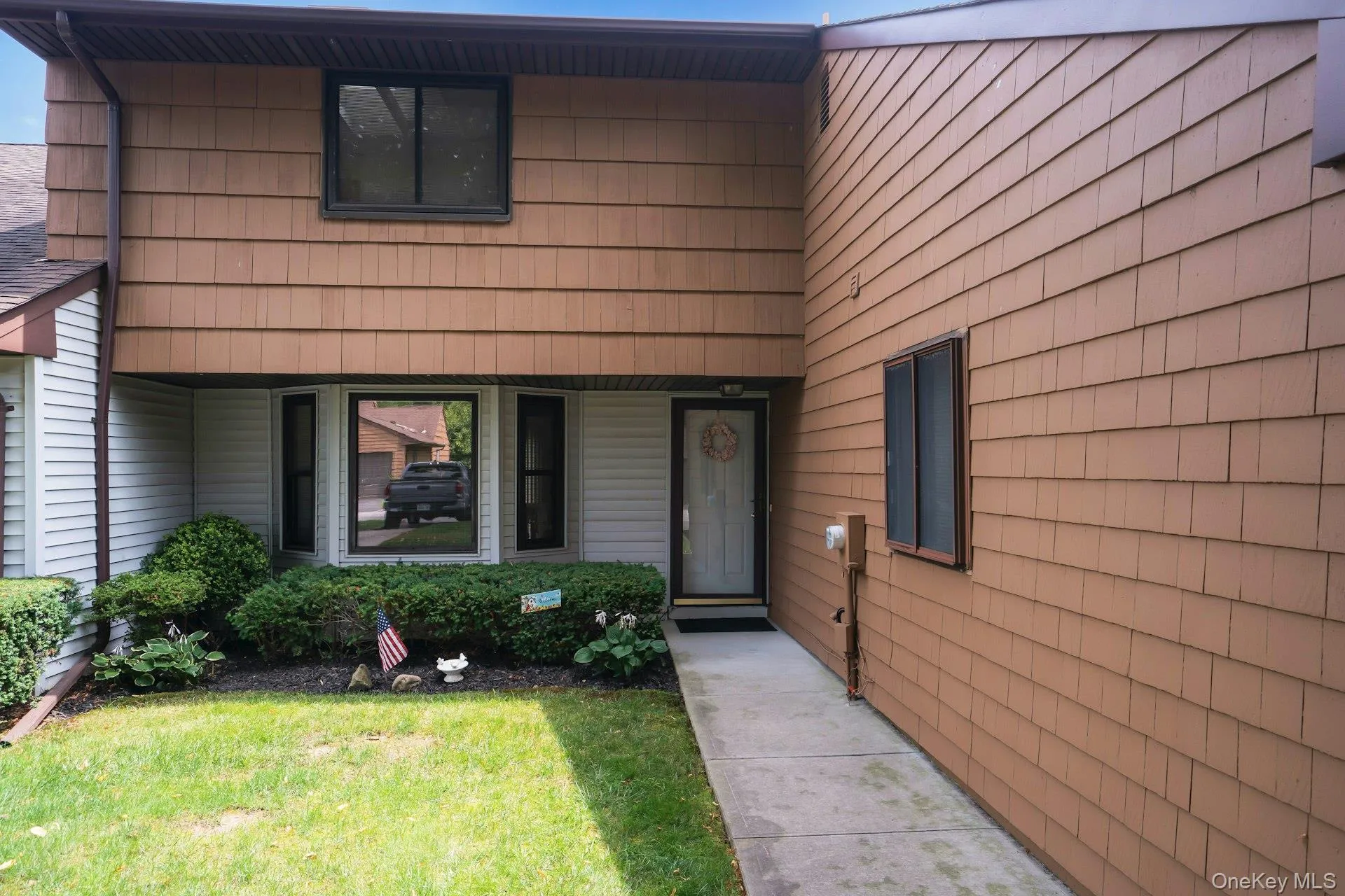 121 Scarlett Drive, Smithtown, NY, 2 Bedrooms Bedrooms, 5 Rooms Rooms,2 BathroomsBathrooms,Residential,For Rent,Scarlett,0,1034098 121 Scarlett Drive, Smithtown, NY, 2 Bedrooms Bedrooms, 5 Rooms Rooms,2 BathroomsBathrooms,Residential,For Rent,Scarlett,0,1034098