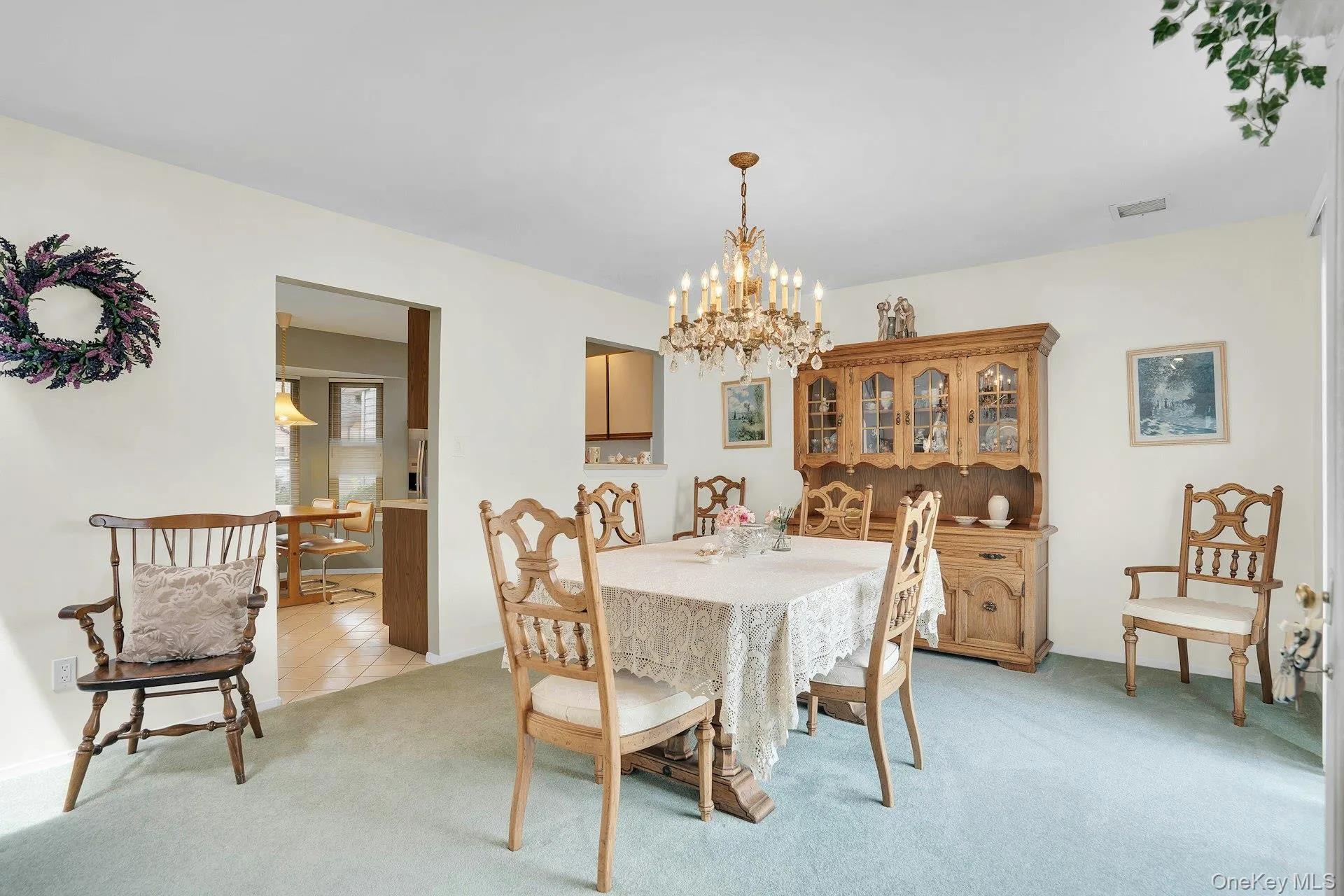 121 Scarlett Drive, Smithtown, NY, 2 Bedrooms Bedrooms, 5 Rooms Rooms,2 BathroomsBathrooms,Residential,For Rent,Scarlett,0,1034098 121 Scarlett Drive, Smithtown, NY, 2 Bedrooms Bedrooms, 5 Rooms Rooms,2 BathroomsBathrooms,Residential,For Rent,Scarlett,0,1034098