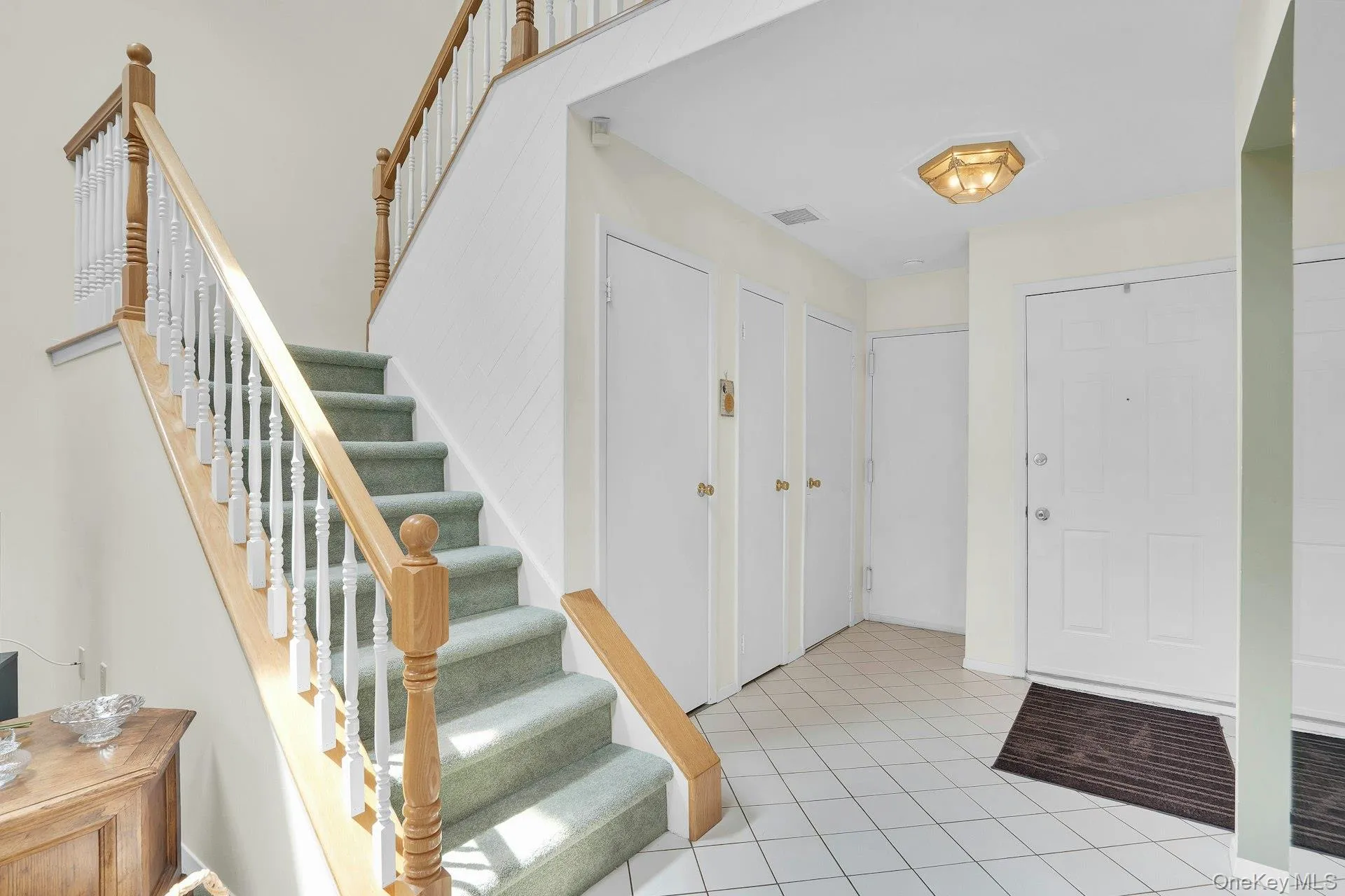 121 Scarlett Drive, Smithtown, NY, 2 Bedrooms Bedrooms, 5 Rooms Rooms,2 BathroomsBathrooms,Residential,For Rent,Scarlett,0,1034098 121 Scarlett Drive, Smithtown, NY, 2 Bedrooms Bedrooms, 5 Rooms Rooms,2 BathroomsBathrooms,Residential,For Rent,Scarlett,0,1034098