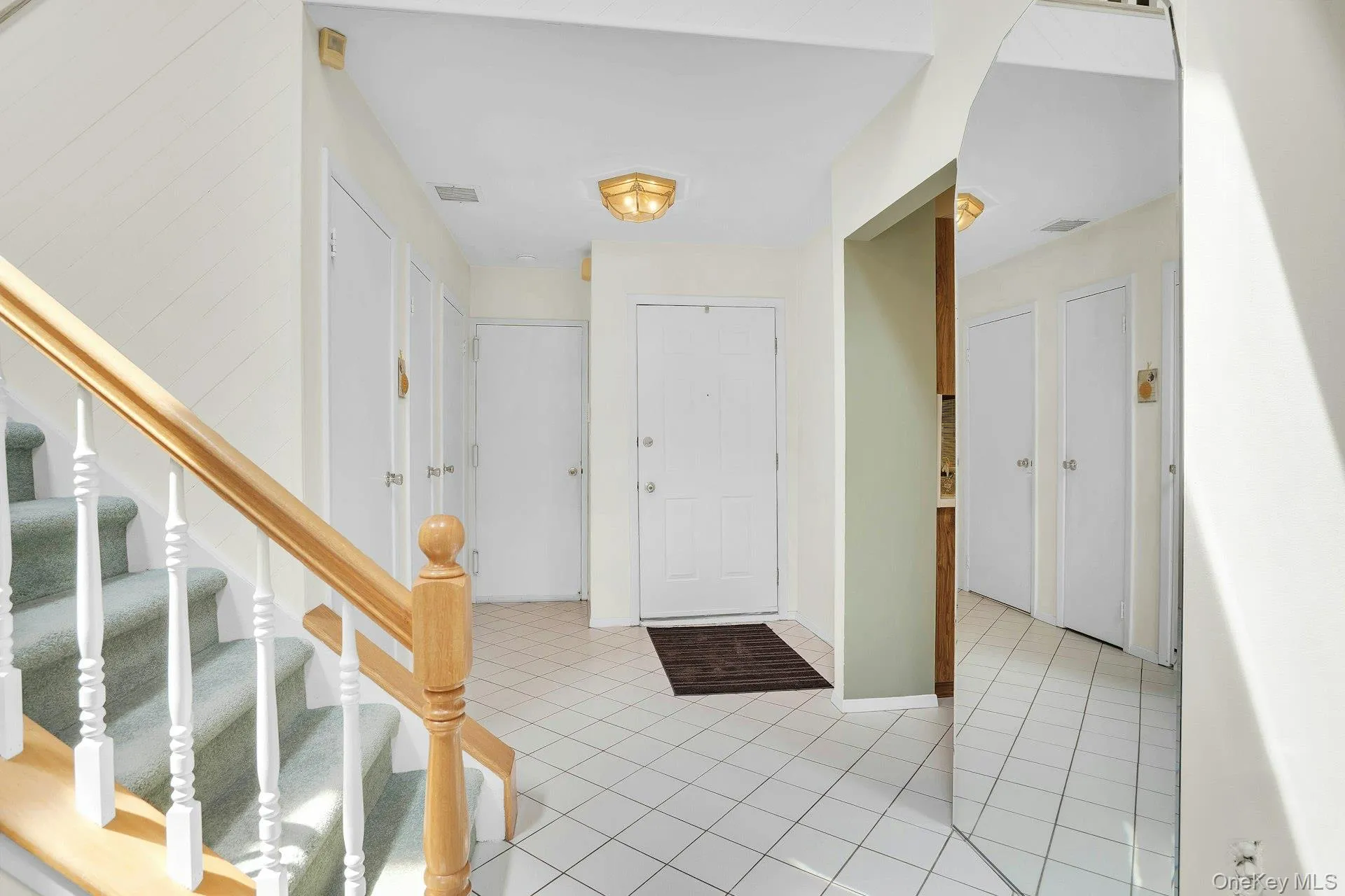 121 Scarlett Drive, Smithtown, NY, 2 Bedrooms Bedrooms, 5 Rooms Rooms,2 BathroomsBathrooms,Residential,For Rent,Scarlett,0,1034098 121 Scarlett Drive, Smithtown, NY, 2 Bedrooms Bedrooms, 5 Rooms Rooms,2 BathroomsBathrooms,Residential,For Rent,Scarlett,0,1034098