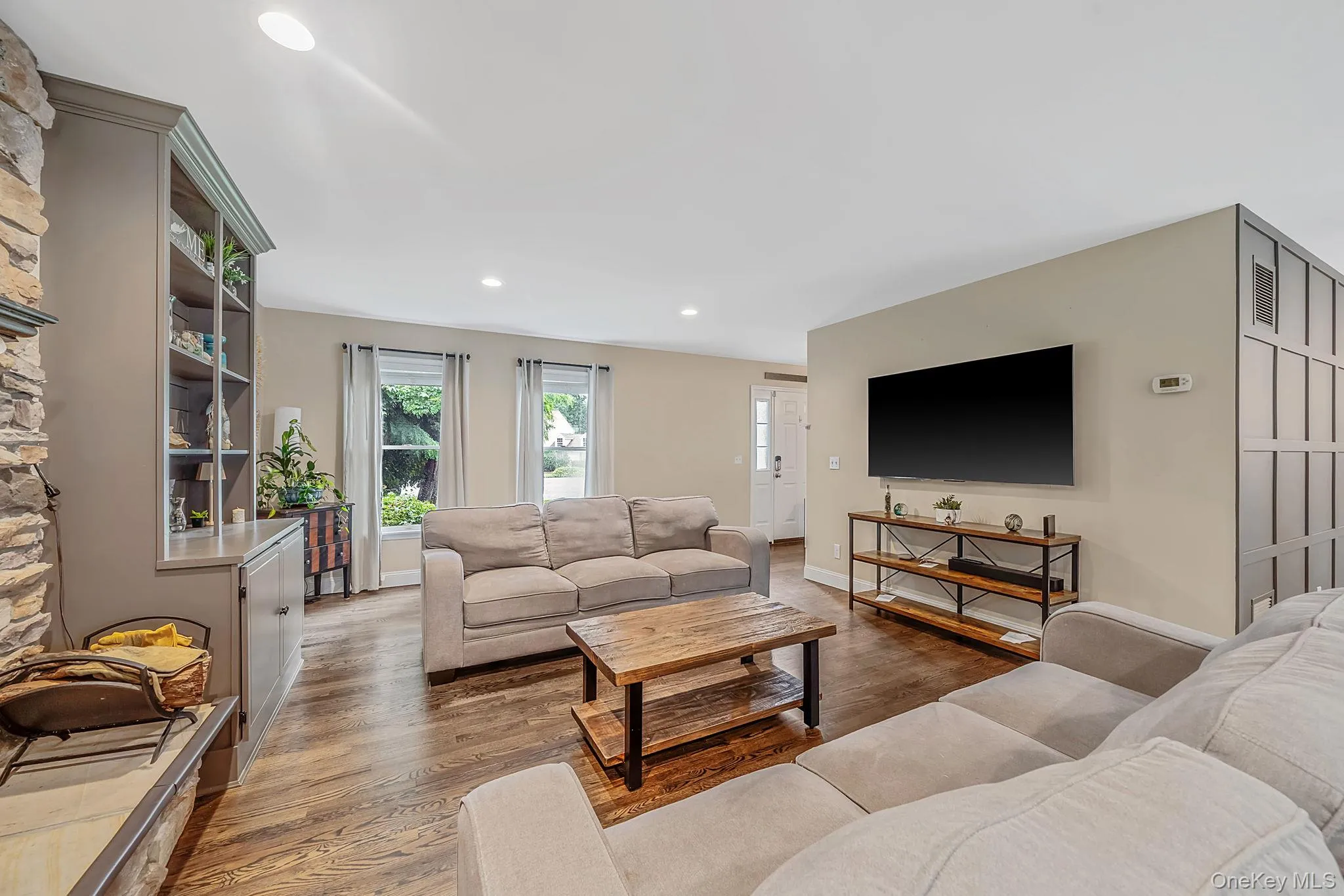 8 Old Orchard Court, Brookhaven, NY, 4 Bedrooms Bedrooms, 7 Rooms Rooms,2 BathroomsBathrooms,Residential,For Rent,Old Orchard,0,1034101 8 Old Orchard Court, Brookhaven, NY, 4 Bedrooms Bedrooms, 7 Rooms Rooms,2 BathroomsBathrooms,Residential,For Rent,Old Orchard,0,1034101