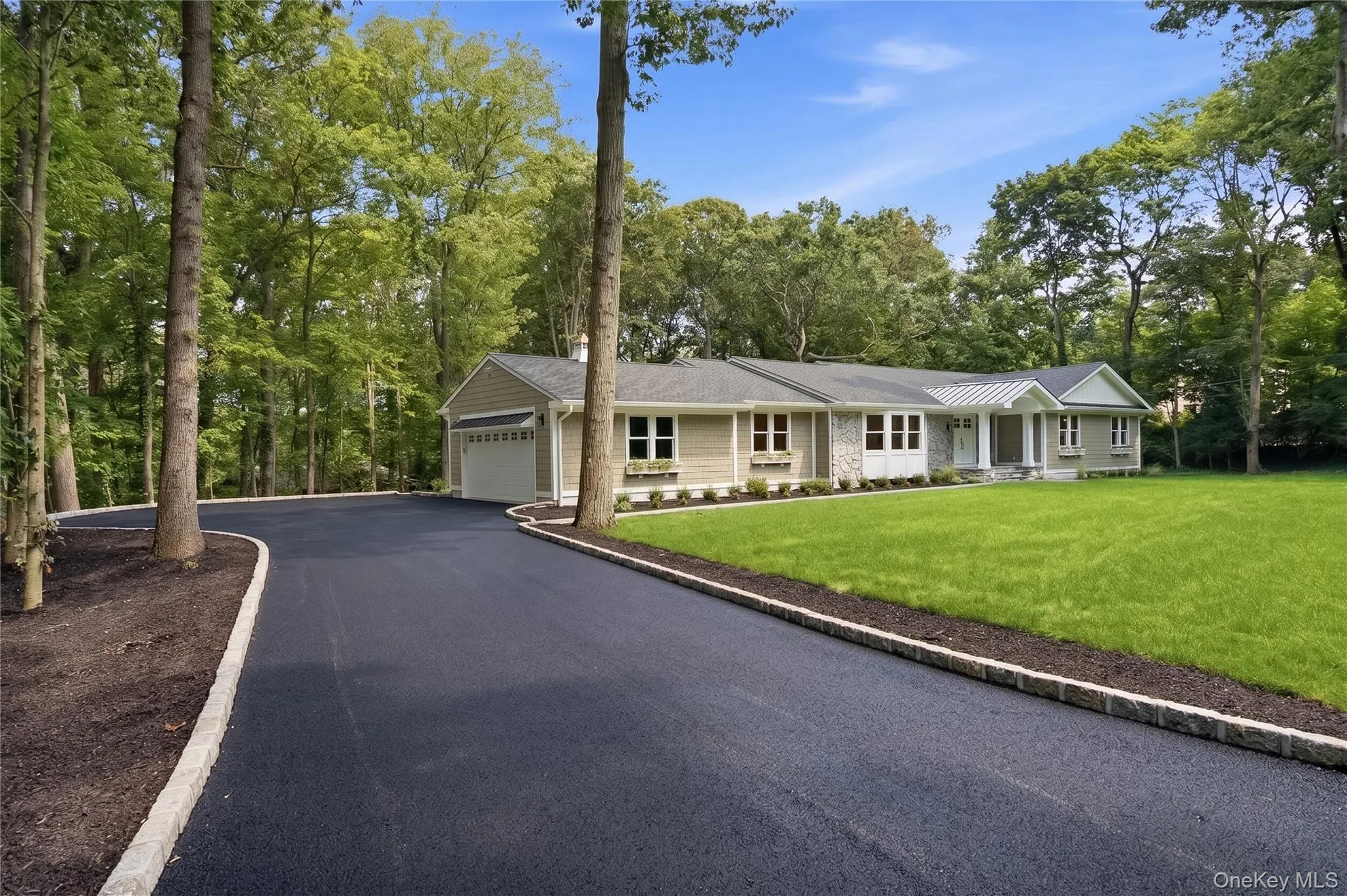 128 Bay Avenue, Huntington, NY, 4 Bedrooms Bedrooms, 8 Rooms Rooms,4 BathroomsBathrooms,Residential,For Rent,Bay,0,1034103 128 Bay Avenue, Huntington, NY, 4 Bedrooms Bedrooms, 8 Rooms Rooms,4 BathroomsBathrooms,Residential,For Rent,Bay,0,1034103