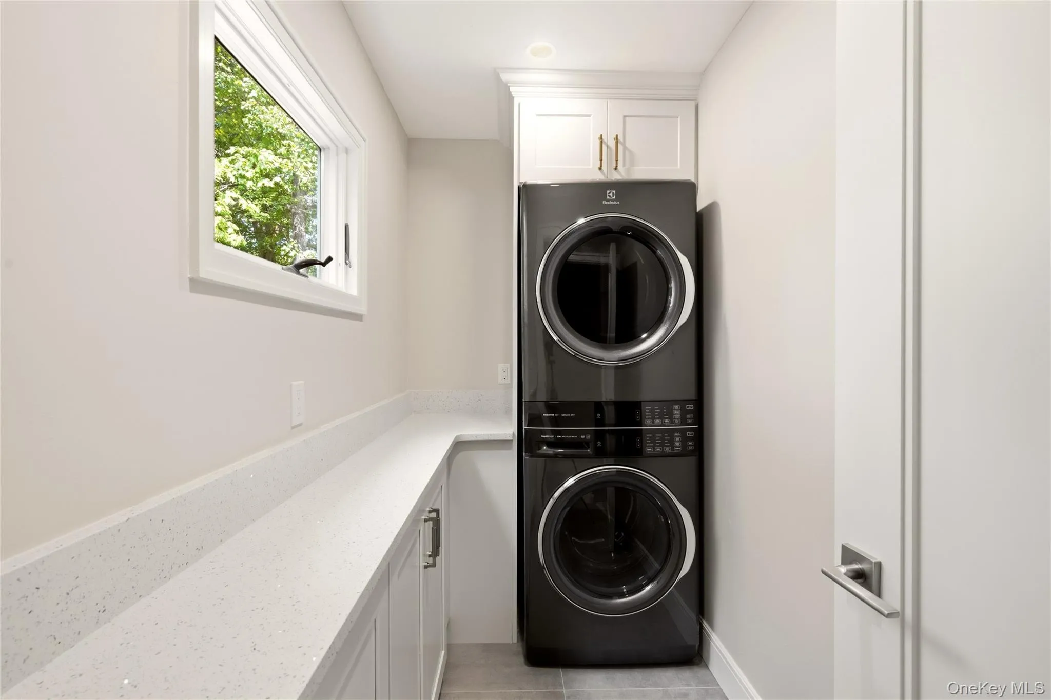 128 Bay Avenue, Huntington, NY, 4 Bedrooms Bedrooms, 8 Rooms Rooms,4 BathroomsBathrooms,Residential,For Rent,Bay,0,1034103 128 Bay Avenue, Huntington, NY, 4 Bedrooms Bedrooms, 8 Rooms Rooms,4 BathroomsBathrooms,Residential,For Rent,Bay,0,1034103