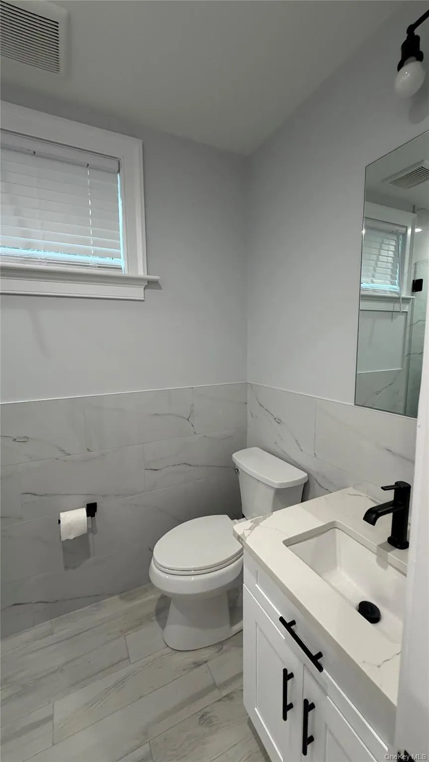 172 Lakeview Avenue, Harrison, NY, 5 Bedrooms Bedrooms, 12 Rooms Rooms,3 BathroomsBathrooms,Residential Lease,For Rent,Lakeview,0,1034107 172 Lakeview Avenue, Harrison, NY, 5 Bedrooms Bedrooms, 12 Rooms Rooms,3 BathroomsBathrooms,Residential Lease,For Rent,Lakeview,0,1034107