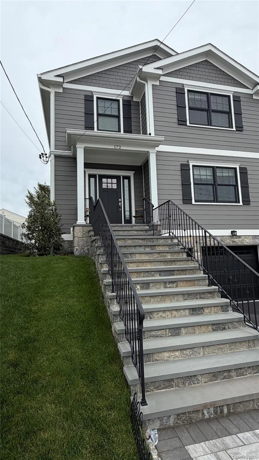172 Lakeview Avenue, Harrison, NY, 5 Bedrooms Bedrooms, 12 Rooms Rooms,3 BathroomsBathrooms,Residential Lease,For Rent,Lakeview,0,1034107 172 Lakeview Avenue, Harrison, NY, 5 Bedrooms Bedrooms, 12 Rooms Rooms,3 BathroomsBathrooms,Residential Lease,For Rent,Lakeview,0,1034107