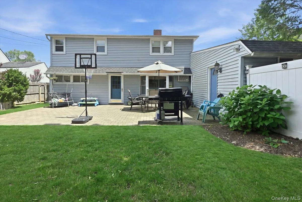 64 Bridle Lane, Oyster Bay, NY, 5 Bedrooms Bedrooms, 8 Rooms Rooms,2 BathroomsBathrooms,Residential,For Rent,Bridle,0,1034110 64 Bridle Lane, Oyster Bay, NY, 5 Bedrooms Bedrooms, 8 Rooms Rooms,2 BathroomsBathrooms,Residential,For Rent,Bridle,0,1034110