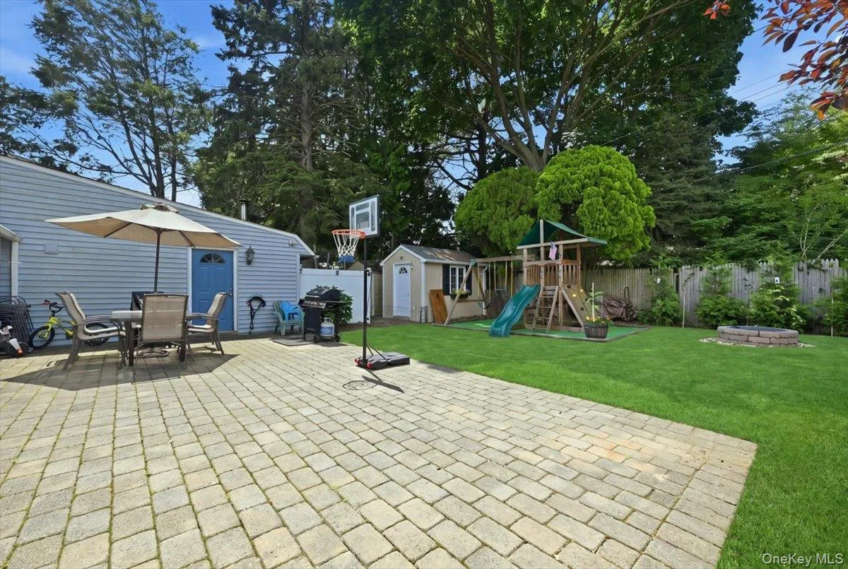 64 Bridle Lane, Oyster Bay, NY, 5 Bedrooms Bedrooms, 8 Rooms Rooms,2 BathroomsBathrooms,Residential,For Rent,Bridle,0,1034110 64 Bridle Lane, Oyster Bay, NY, 5 Bedrooms Bedrooms, 8 Rooms Rooms,2 BathroomsBathrooms,Residential,For Rent,Bridle,0,1034110