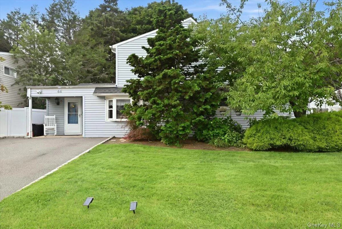 64 Bridle Lane, Oyster Bay, NY, 5 Bedrooms Bedrooms, 8 Rooms Rooms,2 BathroomsBathrooms,Residential,For Rent,Bridle,0,1034110 64 Bridle Lane, Oyster Bay, NY, 5 Bedrooms Bedrooms, 8 Rooms Rooms,2 BathroomsBathrooms,Residential,For Rent,Bridle,0,1034110