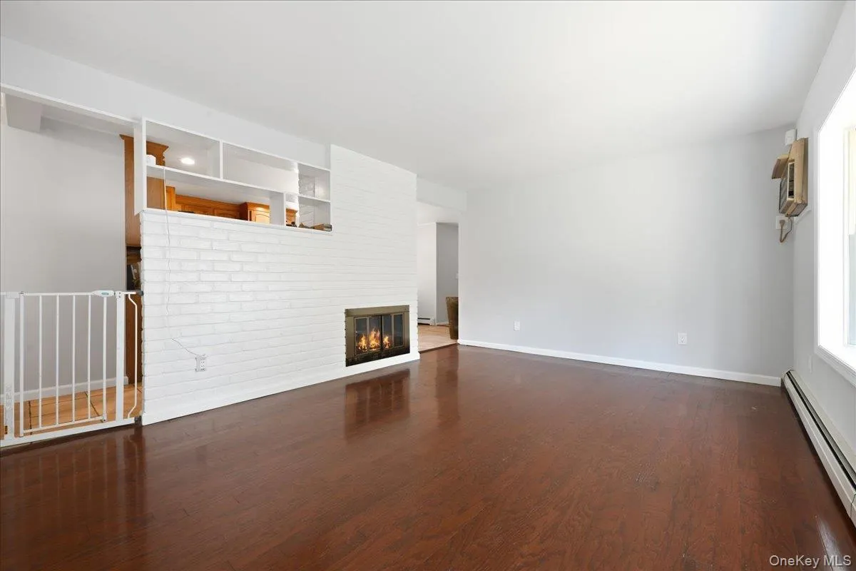 64 Bridle Lane, Oyster Bay, NY, 5 Bedrooms Bedrooms, 8 Rooms Rooms,2 BathroomsBathrooms,Residential,For Rent,Bridle,0,1034110 64 Bridle Lane, Oyster Bay, NY, 5 Bedrooms Bedrooms, 8 Rooms Rooms,2 BathroomsBathrooms,Residential,For Rent,Bridle,0,1034110