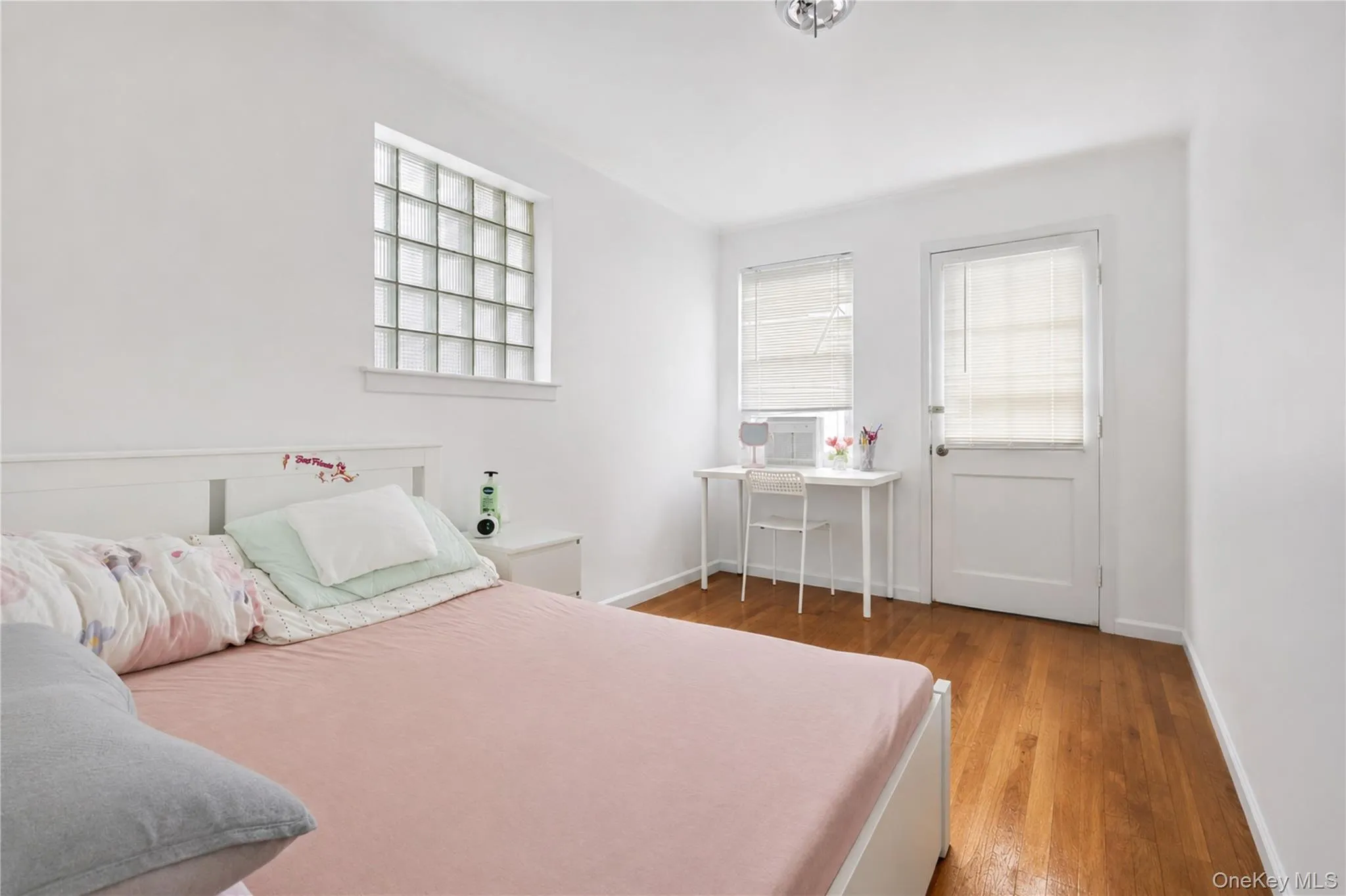62-42 Main Street, New York, NY, 4 Bedrooms Bedrooms, 7 Rooms Rooms,2 BathroomsBathrooms,Residential,For Rent,Main,0,1034124 62-42 Main Street, New York, NY, 4 Bedrooms Bedrooms, 7 Rooms Rooms,2 BathroomsBathrooms,Residential,For Rent,Main,0,1034124