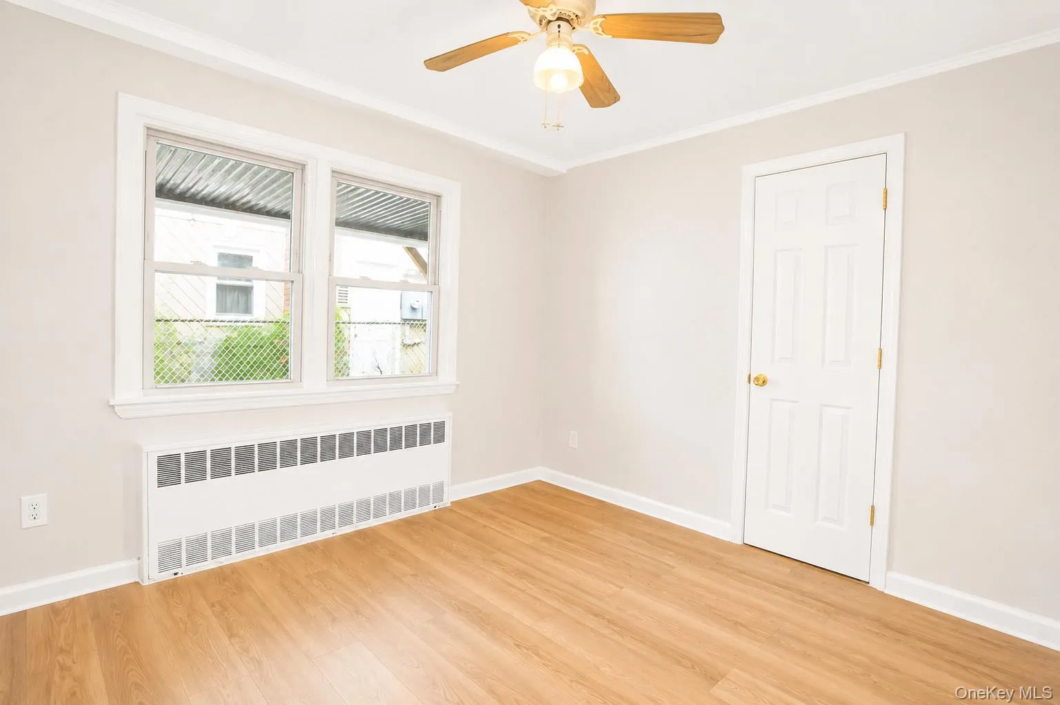 133 Cleveland Avenue, Long Beach, NY, 2 Bedrooms Bedrooms, 5 Rooms Rooms,1 BathroomBathrooms,Residential Lease,For Rent,Cleveland,0,1034125 133 Cleveland Avenue, Long Beach, NY, 2 Bedrooms Bedrooms, 5 Rooms Rooms,1 BathroomBathrooms,Residential Lease,For Rent,Cleveland,0,1034125