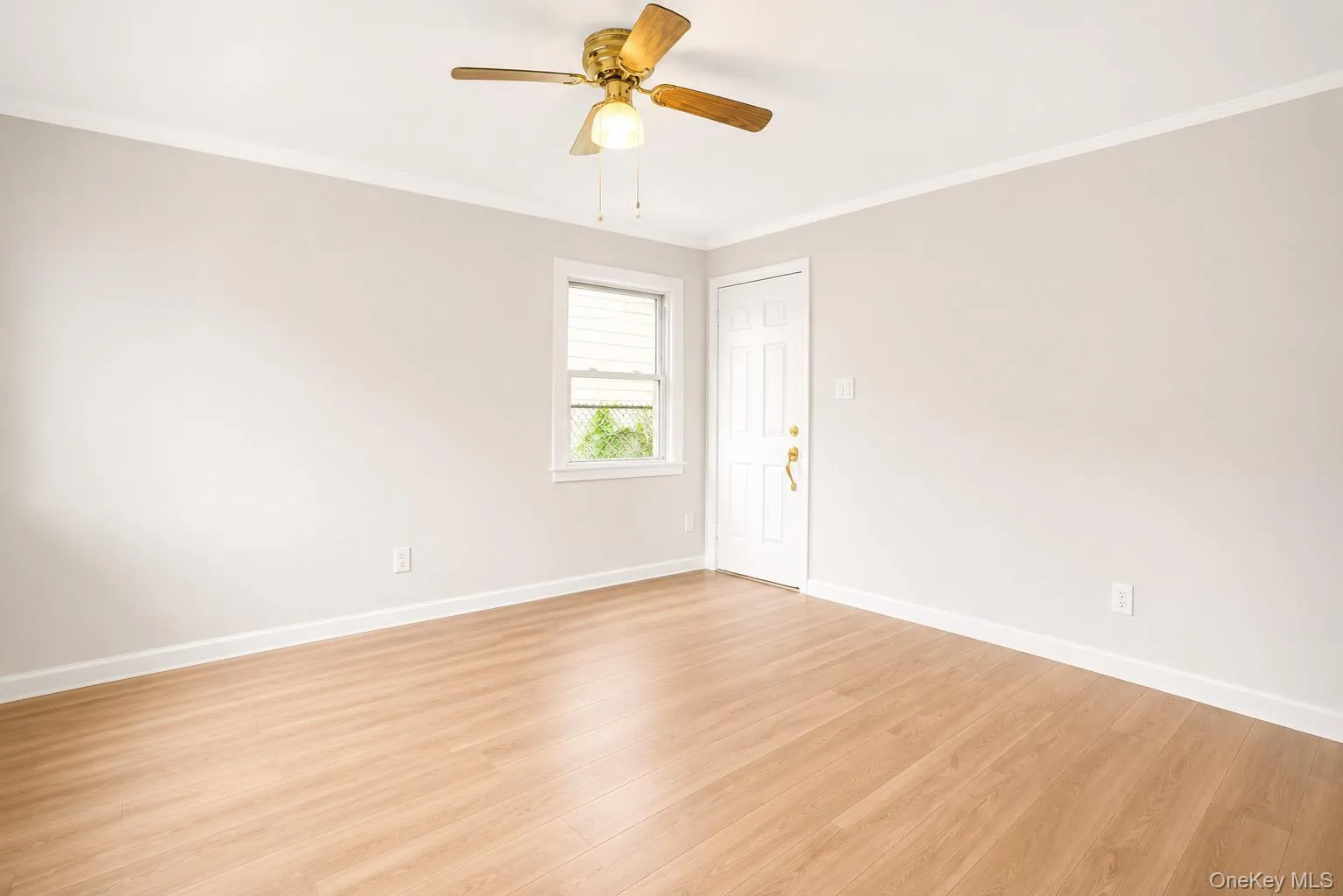133 Cleveland Avenue, Long Beach, NY, 2 Bedrooms Bedrooms, 5 Rooms Rooms,1 BathroomBathrooms,Residential Lease,For Rent,Cleveland,0,1034125 133 Cleveland Avenue, Long Beach, NY, 2 Bedrooms Bedrooms, 5 Rooms Rooms,1 BathroomBathrooms,Residential Lease,For Rent,Cleveland,0,1034125