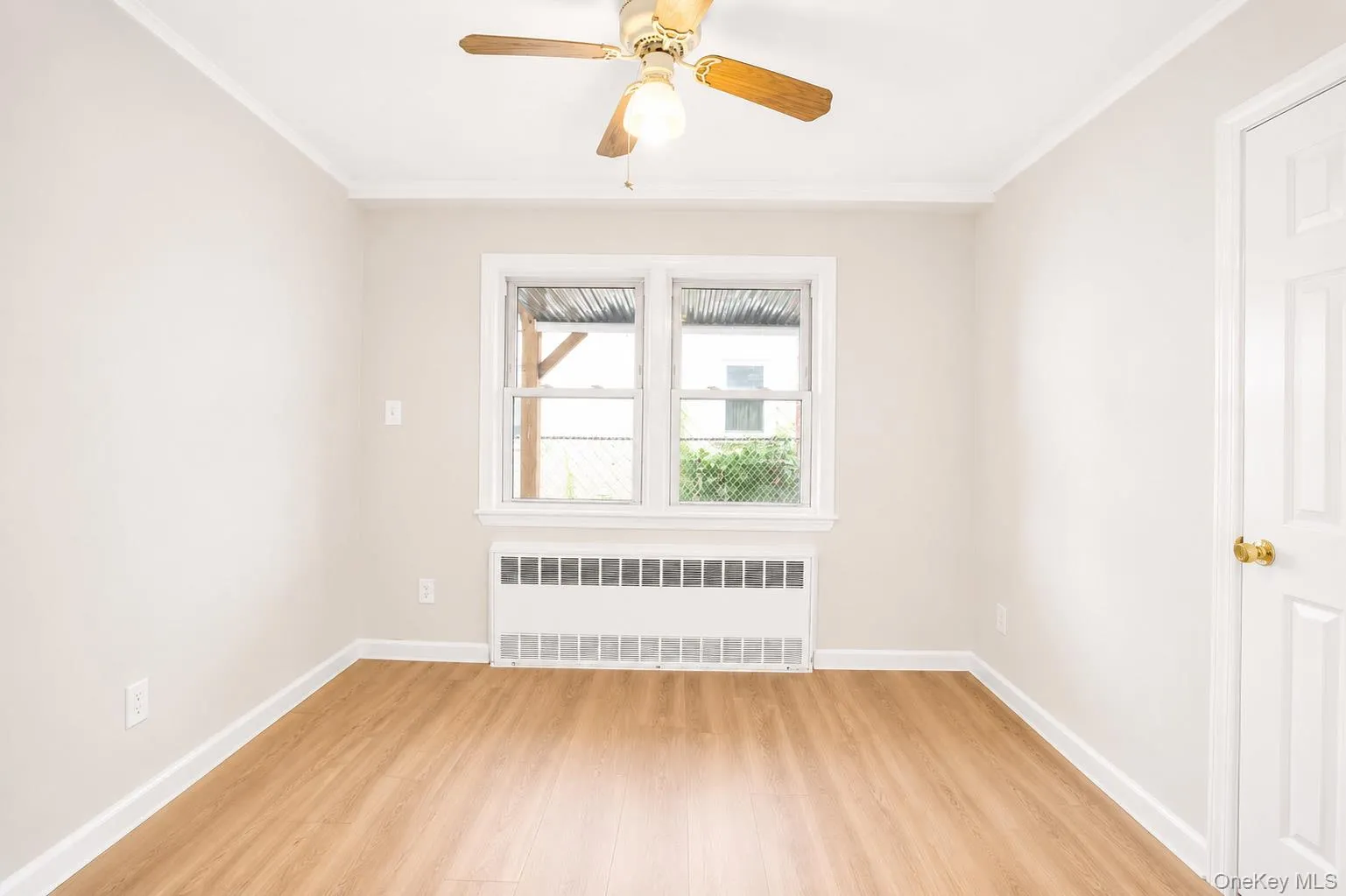 133 Cleveland Avenue, Long Beach, NY, 2 Bedrooms Bedrooms, 5 Rooms Rooms,1 BathroomBathrooms,Residential Lease,For Rent,Cleveland,0,1034125 133 Cleveland Avenue, Long Beach, NY, 2 Bedrooms Bedrooms, 5 Rooms Rooms,1 BathroomBathrooms,Residential Lease,For Rent,Cleveland,0,1034125