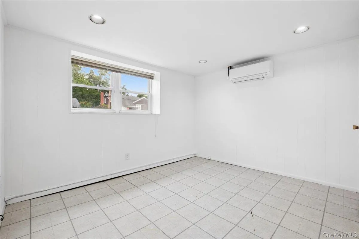 21 Primrose Avenue, New Rochelle, NY, 3 Bedrooms Bedrooms, 7 Rooms Rooms,2 BathroomsBathrooms,Residential,For Rent,Primrose,0,1034132 21 Primrose Avenue, New Rochelle, NY, 3 Bedrooms Bedrooms, 7 Rooms Rooms,2 BathroomsBathrooms,Residential,For Rent,Primrose,0,1034132