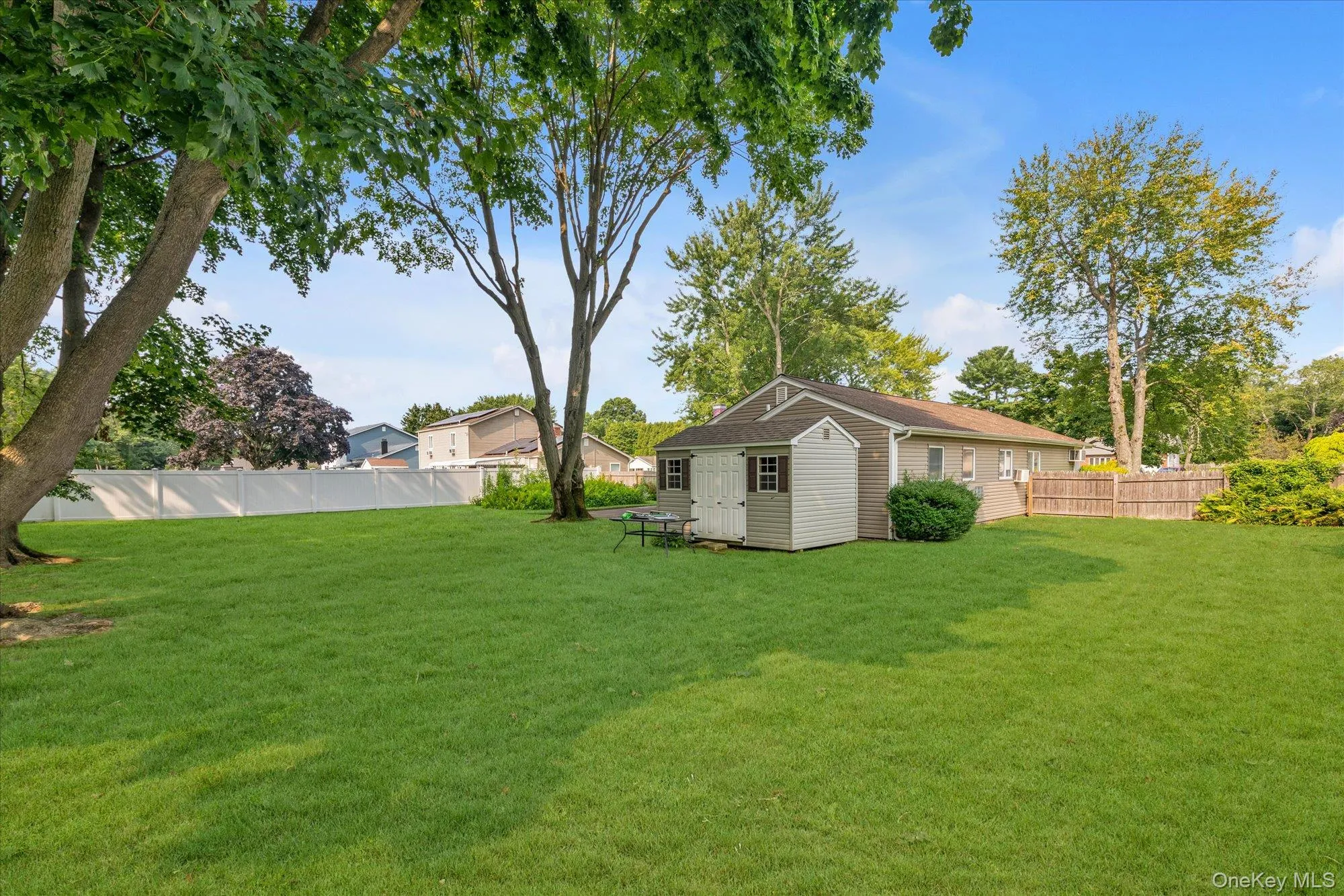 20 Lillian Street, Brookhaven, NY, 3 Bedrooms Bedrooms, 7 Rooms Rooms,2 BathroomsBathrooms,Residential,For Rent,Lillian,0,1034140 20 Lillian Street, Brookhaven, NY, 3 Bedrooms Bedrooms, 7 Rooms Rooms,2 BathroomsBathrooms,Residential,For Rent,Lillian,0,1034140