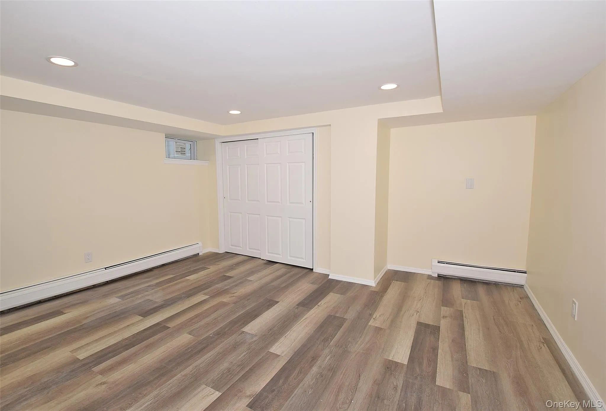 37 Amby Avenue, Oyster Bay, NY, 5 Bedrooms Bedrooms, 8 Rooms Rooms,2 BathroomsBathrooms,Residential Lease,For Rent,Amby,0,1034141 37 Amby Avenue, Oyster Bay, NY, 5 Bedrooms Bedrooms, 8 Rooms Rooms,2 BathroomsBathrooms,Residential Lease,For Rent,Amby,0,1034141