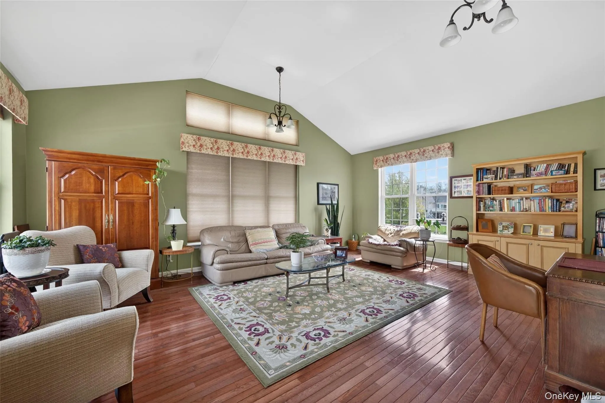17 Oldwyck Crescent, Woodbury, NY, 4 Bedrooms Bedrooms, 10 Rooms Rooms,2 BathroomsBathrooms,Residential,For Rent,Oldwyck,0,1034143 17 Oldwyck Crescent, Woodbury, NY, 4 Bedrooms Bedrooms, 10 Rooms Rooms,2 BathroomsBathrooms,Residential,For Rent,Oldwyck,0,1034143