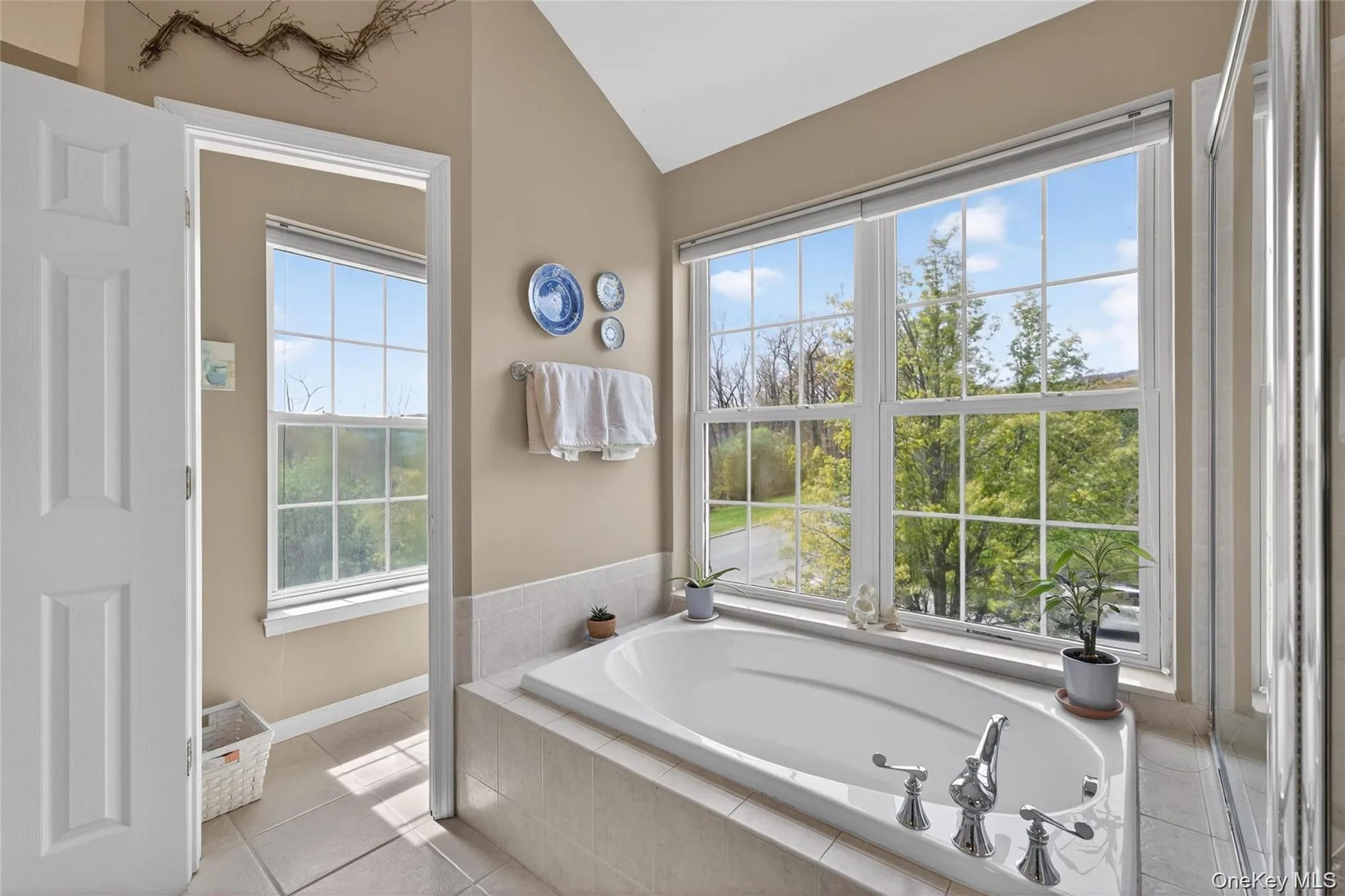 17 Oldwyck Crescent, Woodbury, NY, 4 Bedrooms Bedrooms, 10 Rooms Rooms,2 BathroomsBathrooms,Residential,For Rent,Oldwyck,0,1034143 17 Oldwyck Crescent, Woodbury, NY, 4 Bedrooms Bedrooms, 10 Rooms Rooms,2 BathroomsBathrooms,Residential,For Rent,Oldwyck,0,1034143