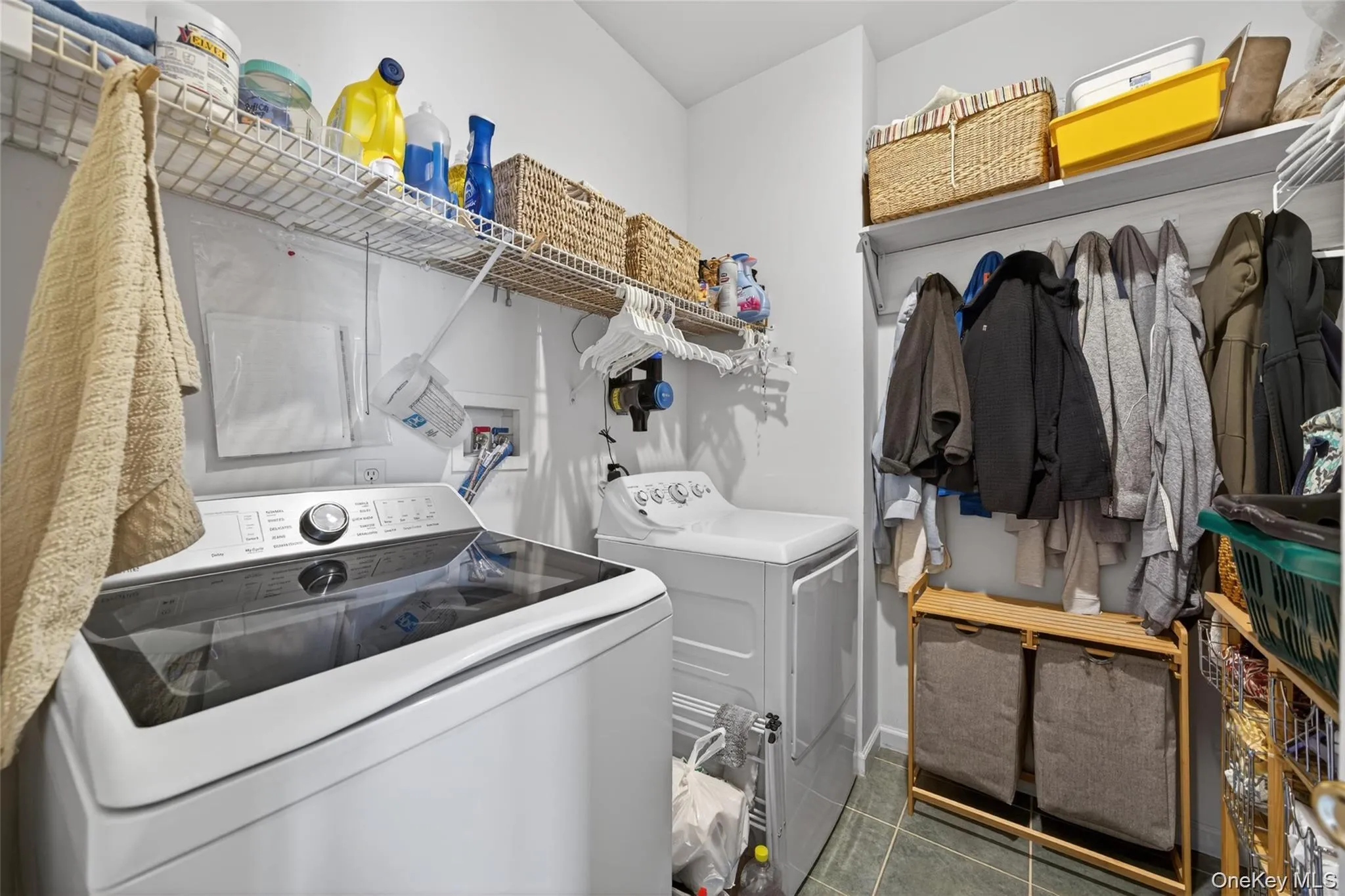 17 Oldwyck Crescent, Woodbury, NY, 4 Bedrooms Bedrooms, 10 Rooms Rooms,2 BathroomsBathrooms,Residential,For Rent,Oldwyck,0,1034143 17 Oldwyck Crescent, Woodbury, NY, 4 Bedrooms Bedrooms, 10 Rooms Rooms,2 BathroomsBathrooms,Residential,For Rent,Oldwyck,0,1034143