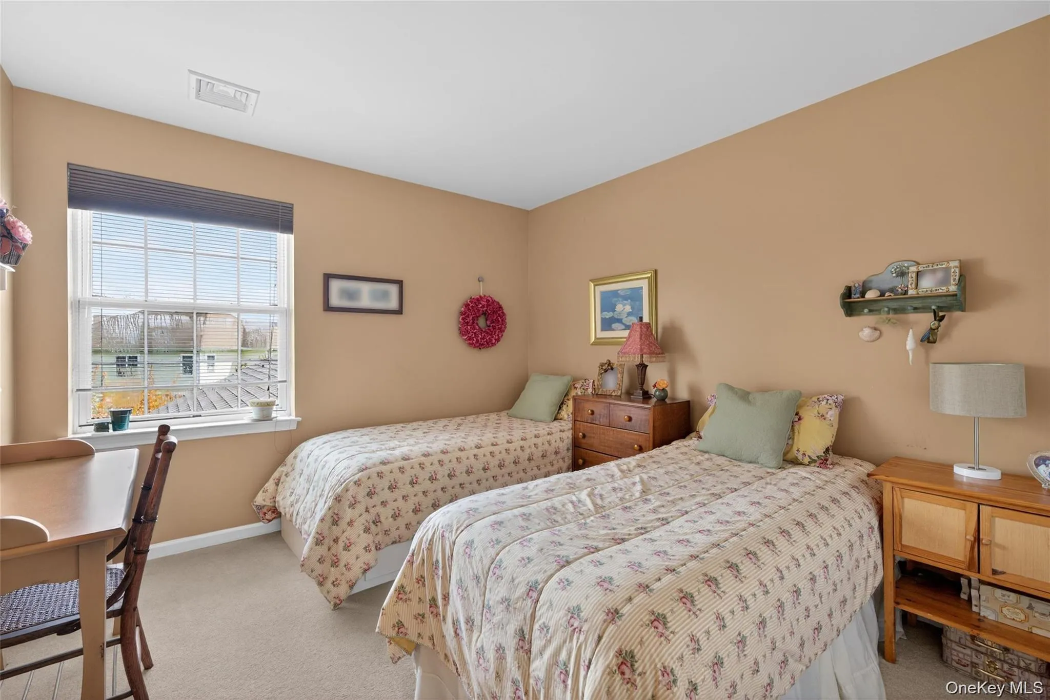 17 Oldwyck Crescent, Woodbury, NY, 4 Bedrooms Bedrooms, 10 Rooms Rooms,2 BathroomsBathrooms,Residential,For Rent,Oldwyck,0,1034143 17 Oldwyck Crescent, Woodbury, NY, 4 Bedrooms Bedrooms, 10 Rooms Rooms,2 BathroomsBathrooms,Residential,For Rent,Oldwyck,0,1034143
