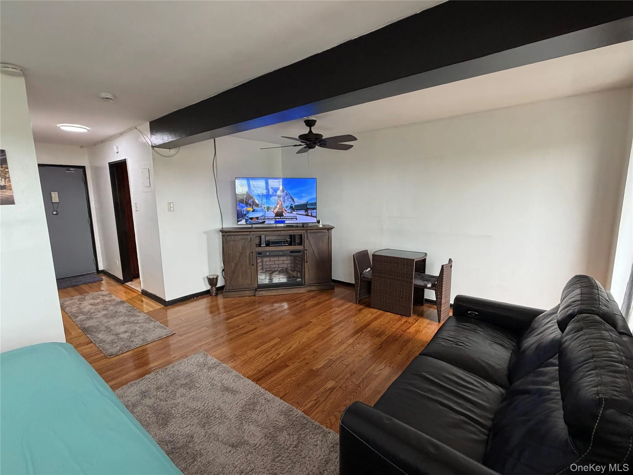 86-10 151 Avenue, New York, NY, 2 Rooms Rooms,1 BathroomBathrooms,Residential,For Rent,151,0,1034147 86-10 151 Avenue, New York, NY, 2 Rooms Rooms,1 BathroomBathrooms,Residential,For Rent,151,0,1034147