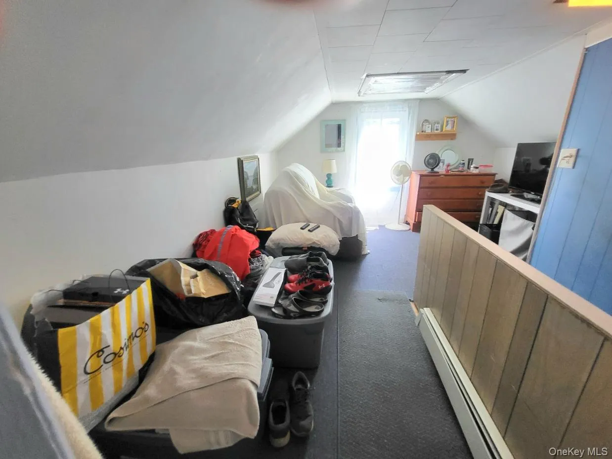 3 Vanamee Street, Newburgh (city), NY, 3 Bedrooms Bedrooms, 6 Rooms Rooms,1 BathroomBathrooms,Residential,For Rent,Vanamee,0,1034149 3 Vanamee Street, Newburgh (city), NY, 3 Bedrooms Bedrooms, 6 Rooms Rooms,1 BathroomBathrooms,Residential,For Rent,Vanamee,0,1034149