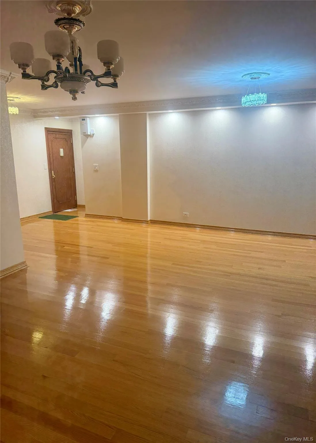 98-05 63rd Road, New York, NY, 2 Bedrooms Bedrooms, 4 Rooms Rooms,1 BathroomBathrooms,Residential,For Rent,63rd,0,1034152 98-05 63rd Road, New York, NY, 2 Bedrooms Bedrooms, 4 Rooms Rooms,1 BathroomBathrooms,Residential,For Rent,63rd,0,1034152