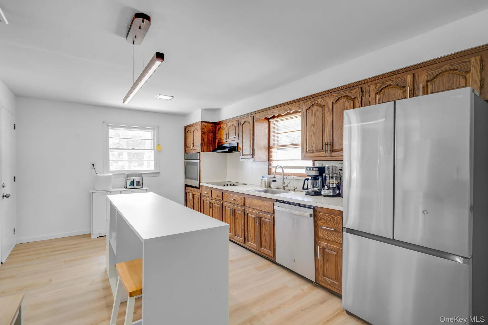 15 Oceanview Avenue, Brookhaven, NY, 3 Bedrooms Bedrooms, 6 Rooms Rooms,1 BathroomBathrooms,Residential,For Rent,Oceanview,0,1034155 15 Oceanview Avenue, Brookhaven, NY, 3 Bedrooms Bedrooms, 6 Rooms Rooms,1 BathroomBathrooms,Residential,For Rent,Oceanview,0,1034155