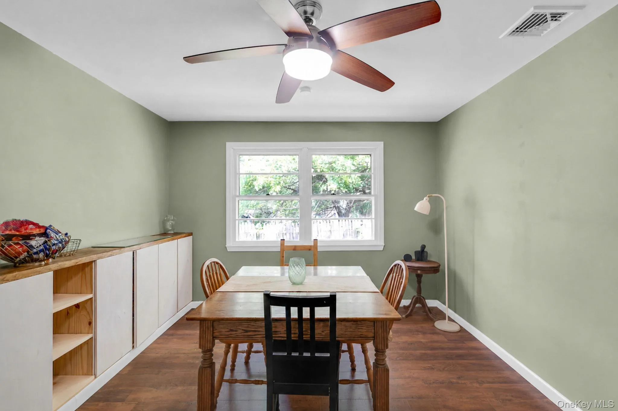 15 Oceanview Avenue, Brookhaven, NY, 3 Bedrooms Bedrooms, 6 Rooms Rooms,1 BathroomBathrooms,Residential,For Rent,Oceanview,0,1034155 15 Oceanview Avenue, Brookhaven, NY, 3 Bedrooms Bedrooms, 6 Rooms Rooms,1 BathroomBathrooms,Residential,For Rent,Oceanview,0,1034155
