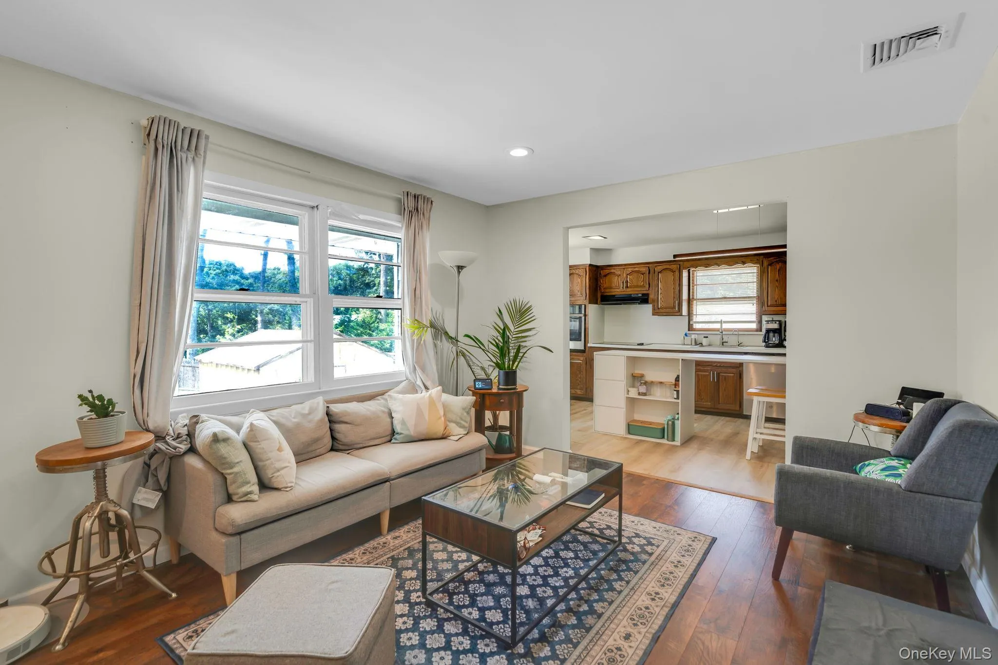 15 Oceanview Avenue, Brookhaven, NY, 3 Bedrooms Bedrooms, 6 Rooms Rooms,1 BathroomBathrooms,Residential,For Rent,Oceanview,0,1034155 15 Oceanview Avenue, Brookhaven, NY, 3 Bedrooms Bedrooms, 6 Rooms Rooms,1 BathroomBathrooms,Residential,For Rent,Oceanview,0,1034155