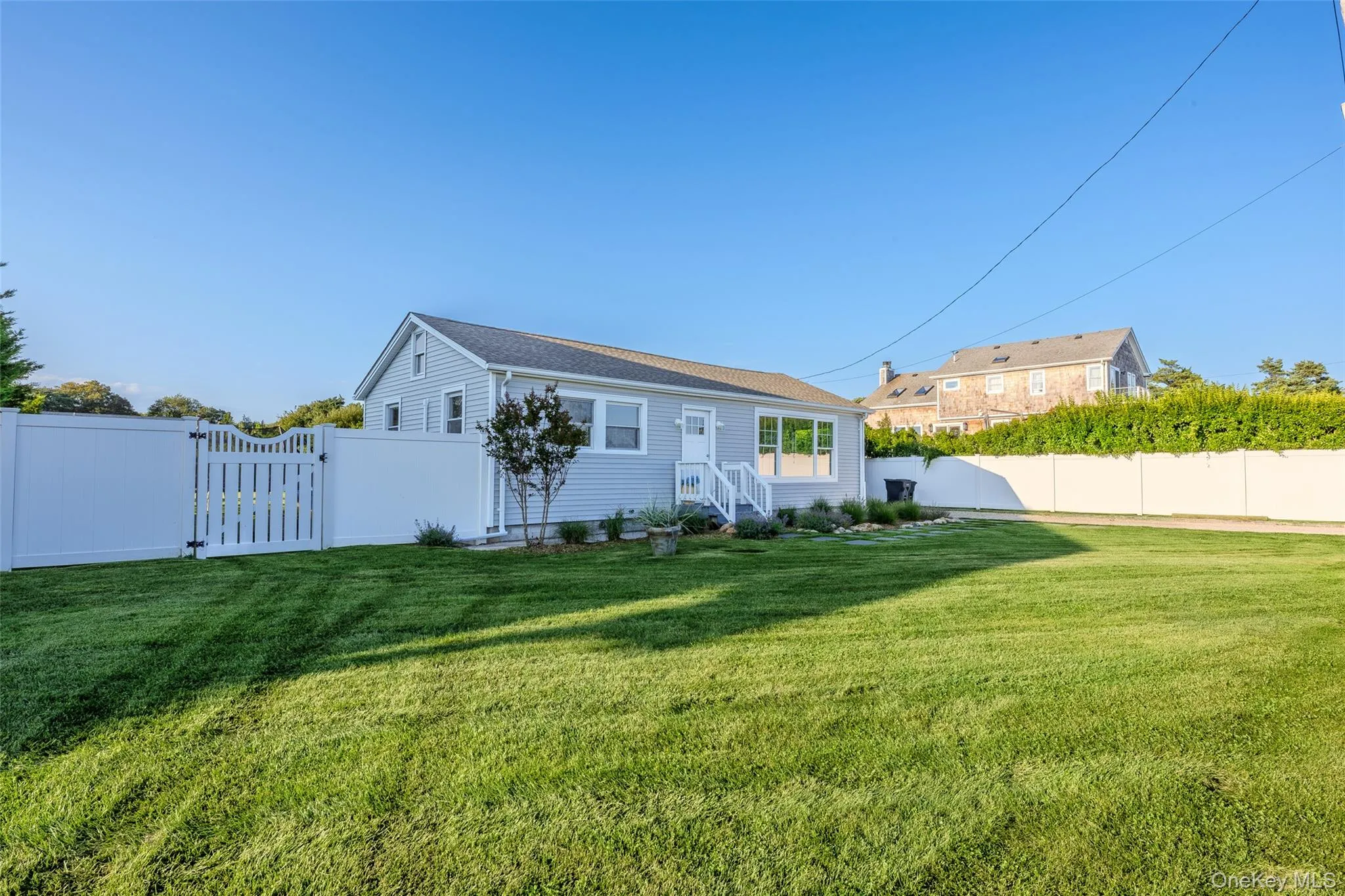 7 Laura Lee Drive, Brookhaven, NY, 2 Bedrooms Bedrooms, 4 Rooms Rooms,1 BathroomBathrooms,Residential,For Rent,Laura Lee,0,1034161 7 Laura Lee Drive, Brookhaven, NY, 2 Bedrooms Bedrooms, 4 Rooms Rooms,1 BathroomBathrooms,Residential,For Rent,Laura Lee,0,1034161