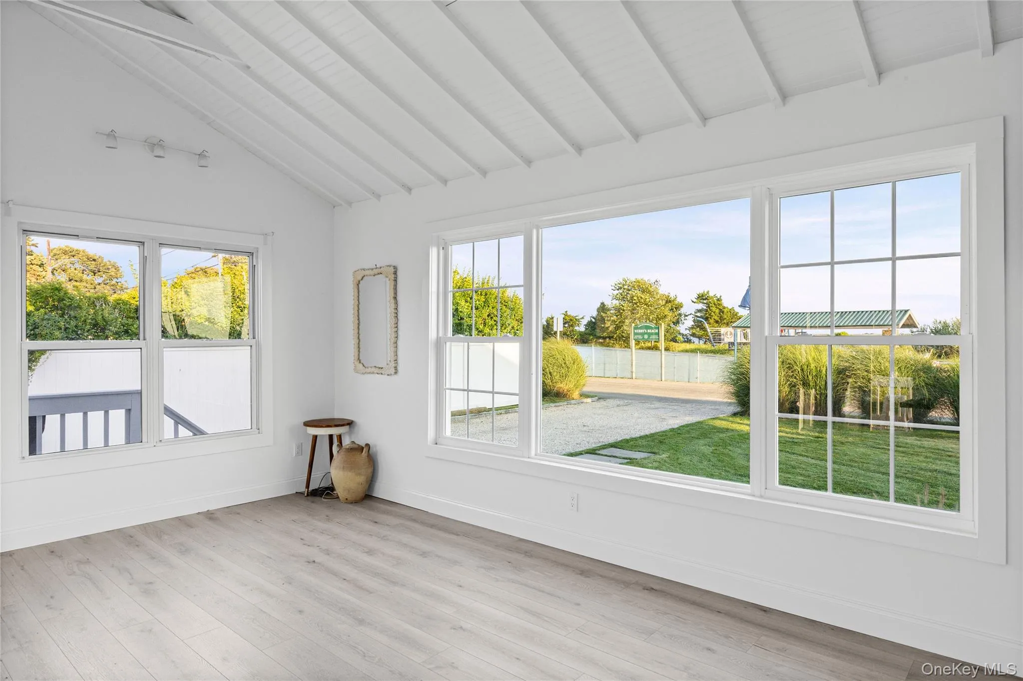 7 Laura Lee Drive, Brookhaven, NY, 2 Bedrooms Bedrooms, 4 Rooms Rooms,1 BathroomBathrooms,Residential,For Rent,Laura Lee,0,1034161 7 Laura Lee Drive, Brookhaven, NY, 2 Bedrooms Bedrooms, 4 Rooms Rooms,1 BathroomBathrooms,Residential,For Rent,Laura Lee,0,1034161