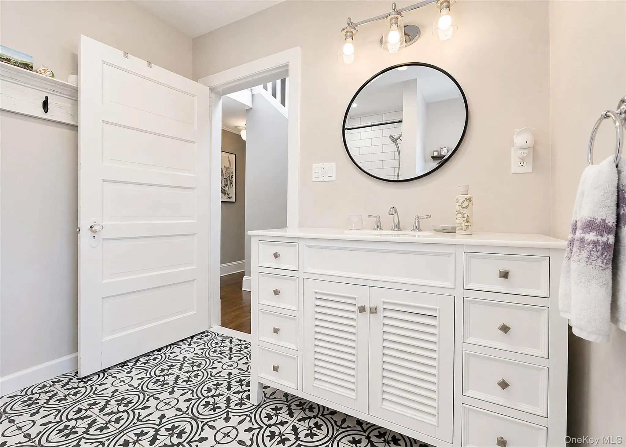 9 Ocean Avenue, Babylon, NY, 4 Bedrooms Bedrooms, 9 Rooms Rooms,2 BathroomsBathrooms,Residential,For Rent,Ocean,0,1034164 9 Ocean Avenue, Babylon, NY, 4 Bedrooms Bedrooms, 9 Rooms Rooms,2 BathroomsBathrooms,Residential,For Rent,Ocean,0,1034164