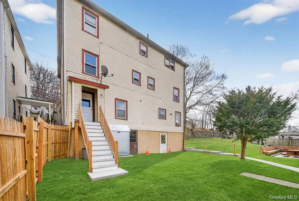 664-666 N Division St, Peekskill, NY, 3 Bedrooms Bedrooms, 5 Rooms Rooms,1 BathroomBathrooms,Residential Lease,For Rent,N Division St,0,1034167 664-666 N Division St, Peekskill, NY, 3 Bedrooms Bedrooms, 5 Rooms Rooms,1 BathroomBathrooms,Residential Lease,For Rent,N Division St,0,1034167