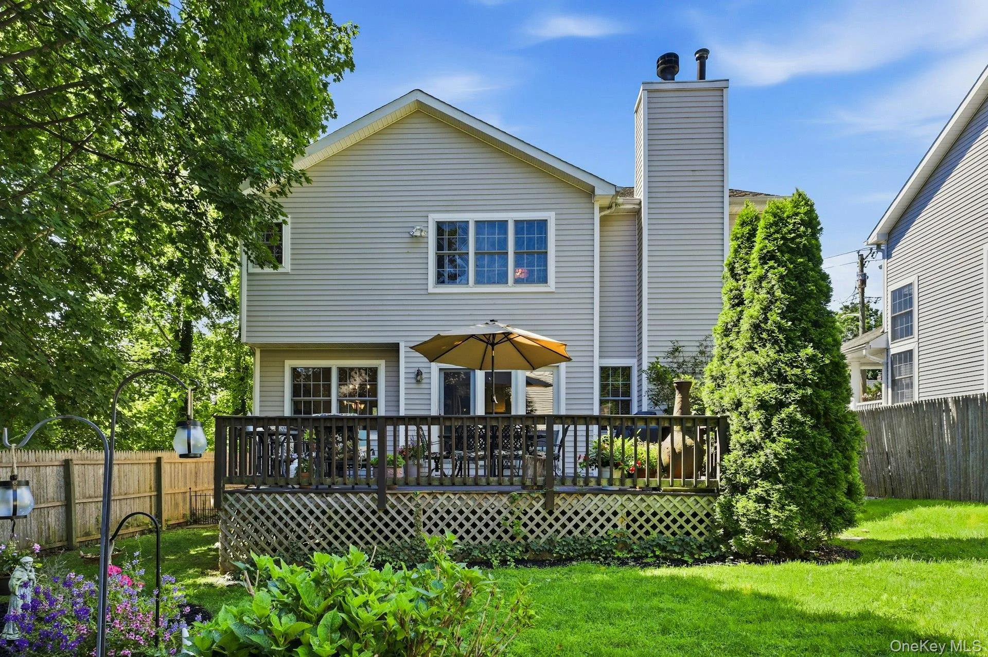 627 Main Street, Huntington, NY, 3 Bedrooms Bedrooms, 8 Rooms Rooms,2 BathroomsBathrooms,Residential,For Rent,Main,0,1034170 627 Main Street, Huntington, NY, 3 Bedrooms Bedrooms, 8 Rooms Rooms,2 BathroomsBathrooms,Residential,For Rent,Main,0,1034170