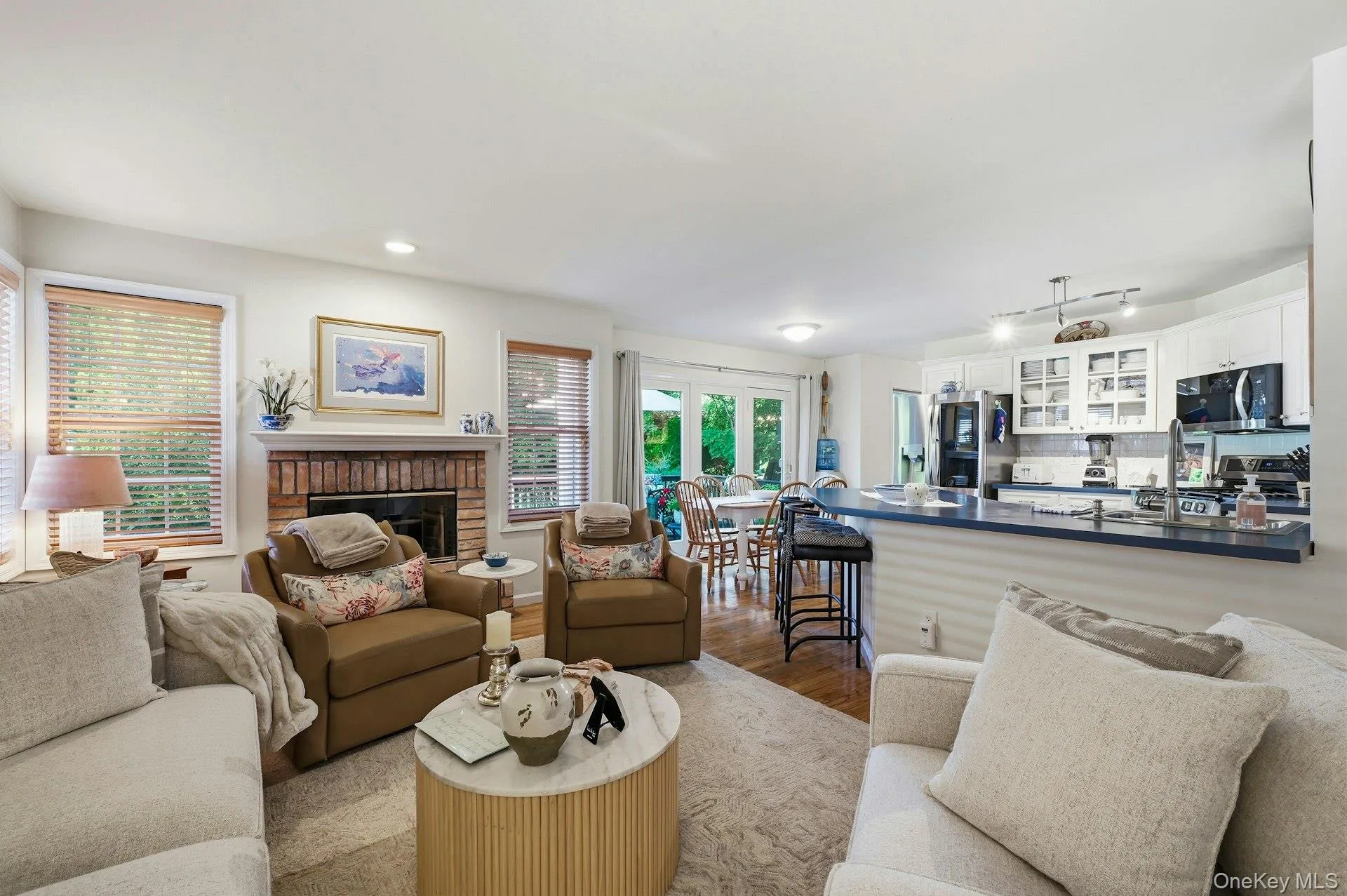 627 Main Street, Huntington, NY, 3 Bedrooms Bedrooms, 8 Rooms Rooms,2 BathroomsBathrooms,Residential,For Rent,Main,0,1034170 627 Main Street, Huntington, NY, 3 Bedrooms Bedrooms, 8 Rooms Rooms,2 BathroomsBathrooms,Residential,For Rent,Main,0,1034170