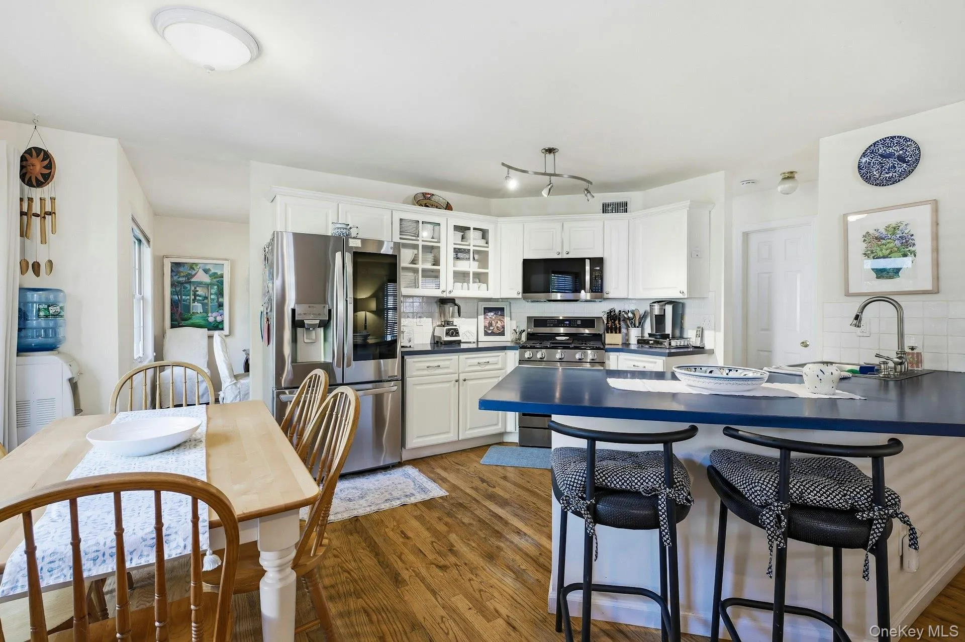 627 Main Street, Huntington, NY, 3 Bedrooms Bedrooms, 8 Rooms Rooms,2 BathroomsBathrooms,Residential,For Rent,Main,0,1034170 627 Main Street, Huntington, NY, 3 Bedrooms Bedrooms, 8 Rooms Rooms,2 BathroomsBathrooms,Residential,For Rent,Main,0,1034170