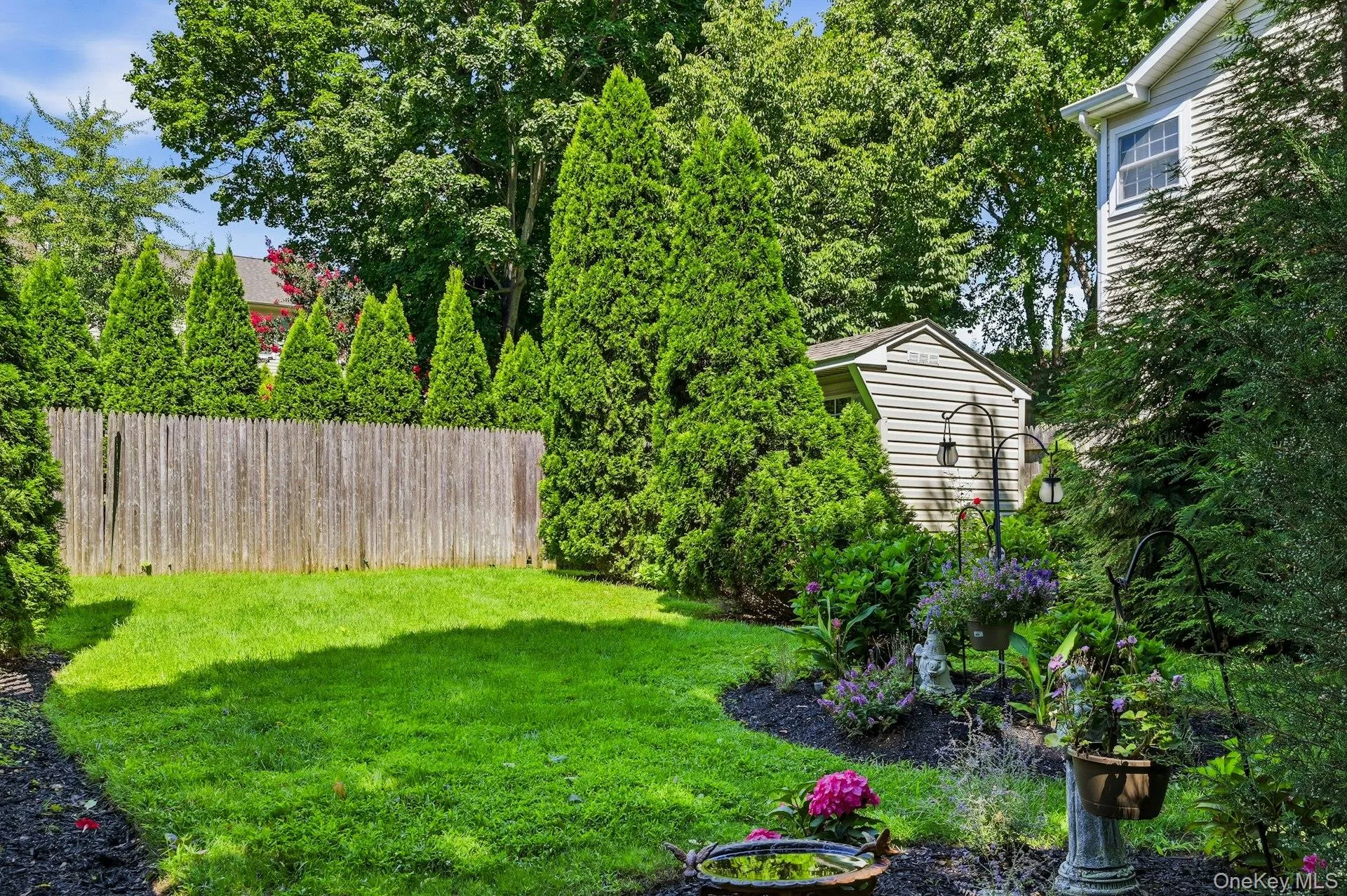627 Main Street, Huntington, NY, 3 Bedrooms Bedrooms, 8 Rooms Rooms,2 BathroomsBathrooms,Residential,For Rent,Main,0,1034170 627 Main Street, Huntington, NY, 3 Bedrooms Bedrooms, 8 Rooms Rooms,2 BathroomsBathrooms,Residential,For Rent,Main,0,1034170