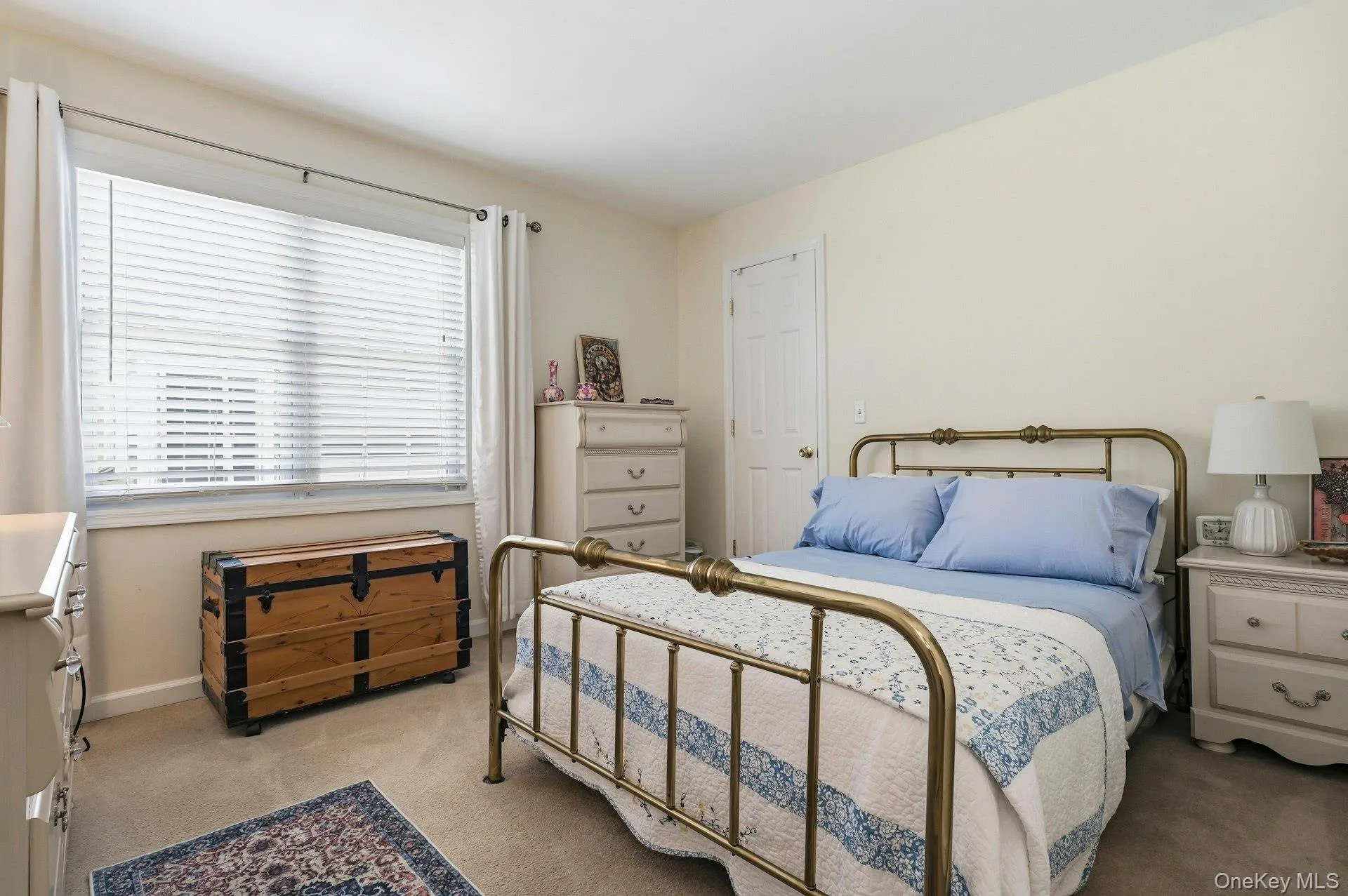 627 Main Street, Huntington, NY, 3 Bedrooms Bedrooms, 8 Rooms Rooms,2 BathroomsBathrooms,Residential,For Rent,Main,0,1034170 627 Main Street, Huntington, NY, 3 Bedrooms Bedrooms, 8 Rooms Rooms,2 BathroomsBathrooms,Residential,For Rent,Main,0,1034170